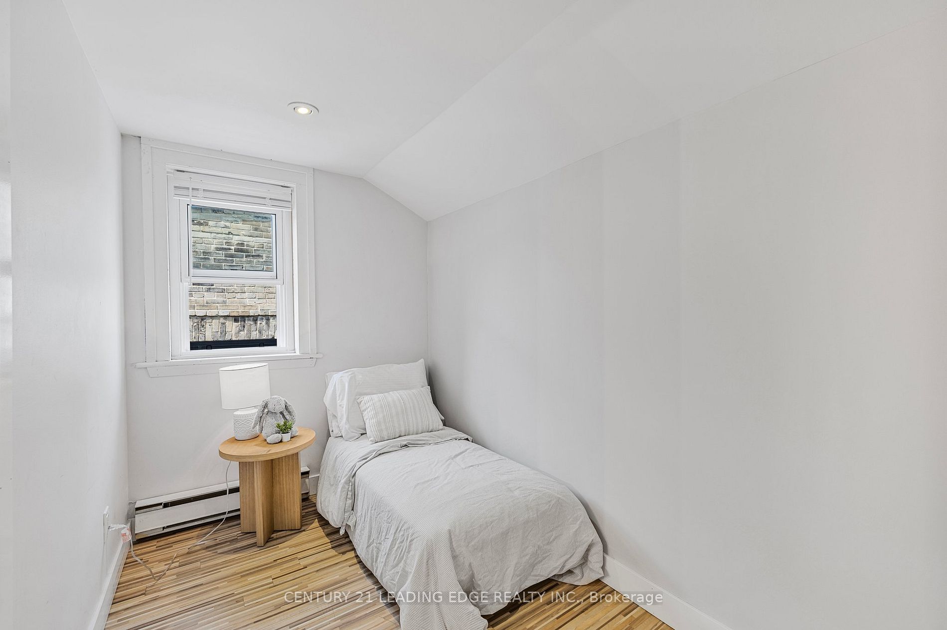 8 Church St