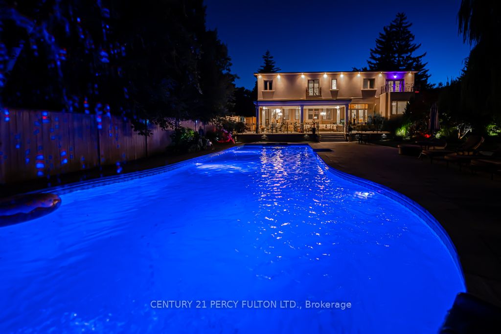 7 Fairview Ave