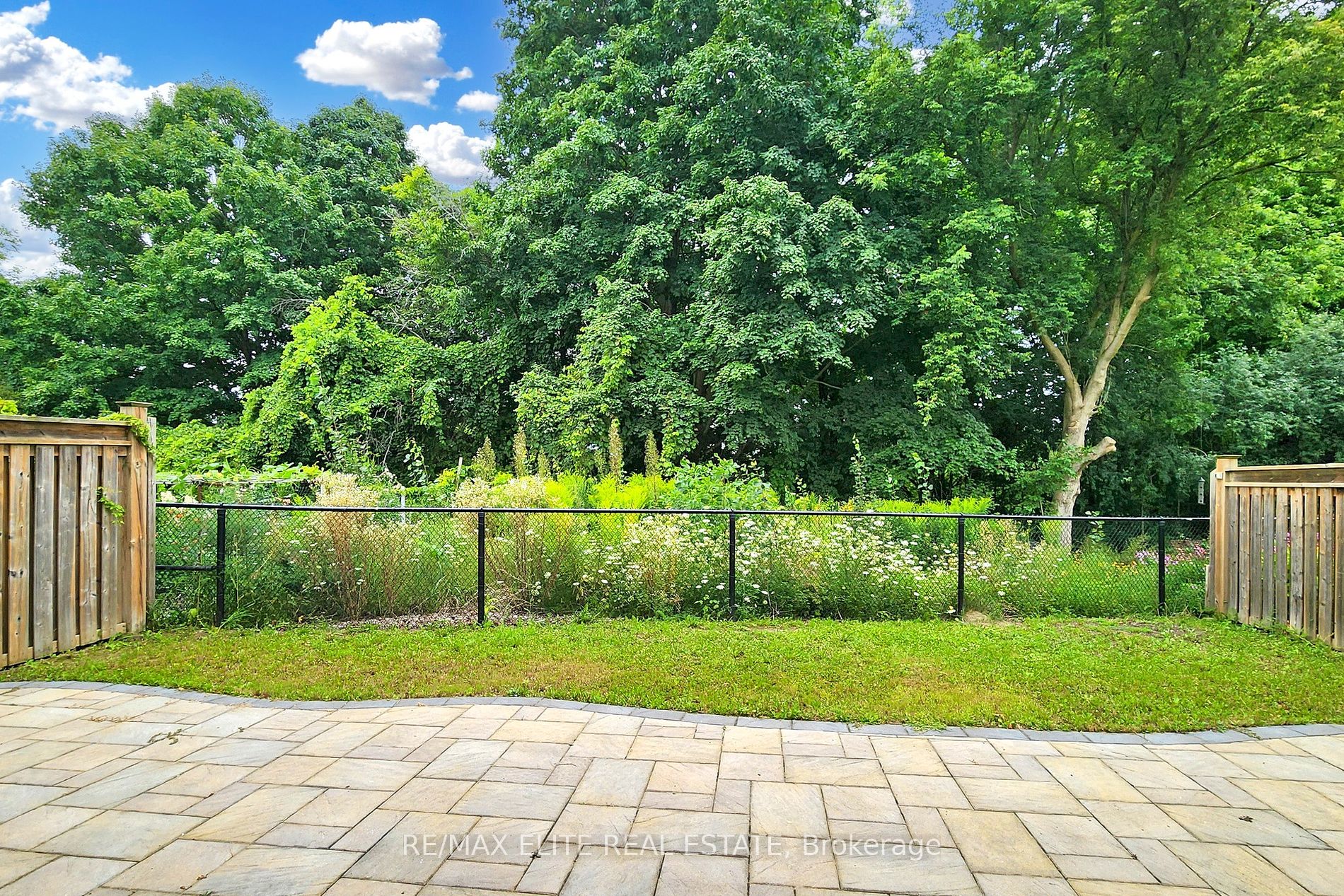 333 Thomas Phillips Dr