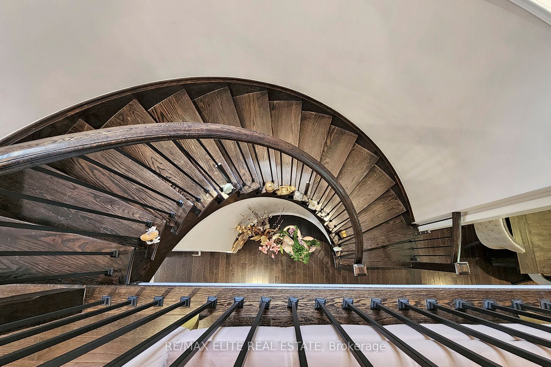 333 Thomas Phillips Dr