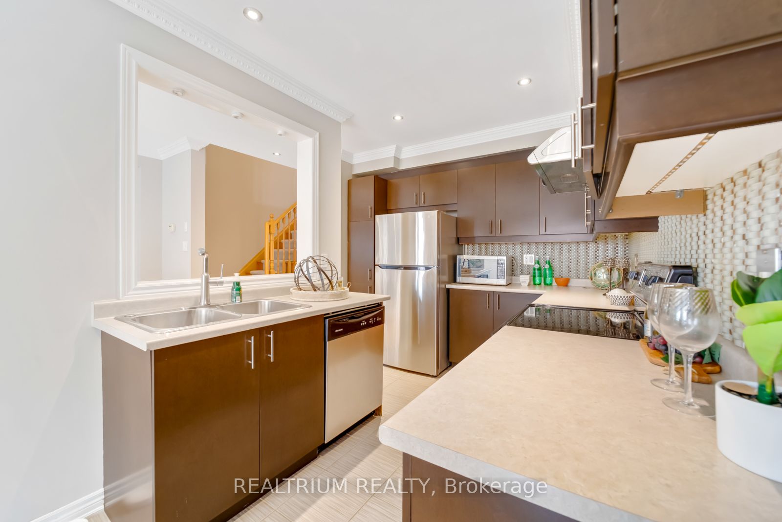 282 Sandale Road
