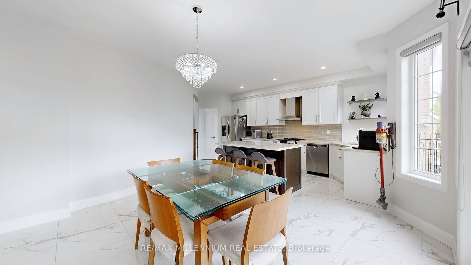 239 Vellore Woods Blvd