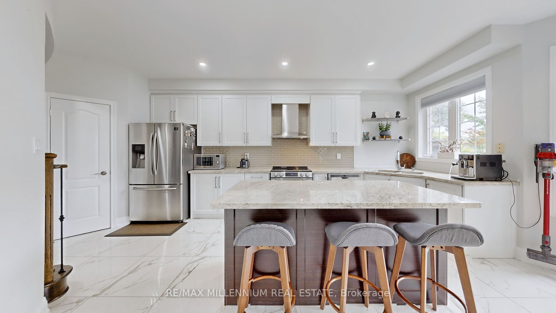 239 Vellore Woods Blvd