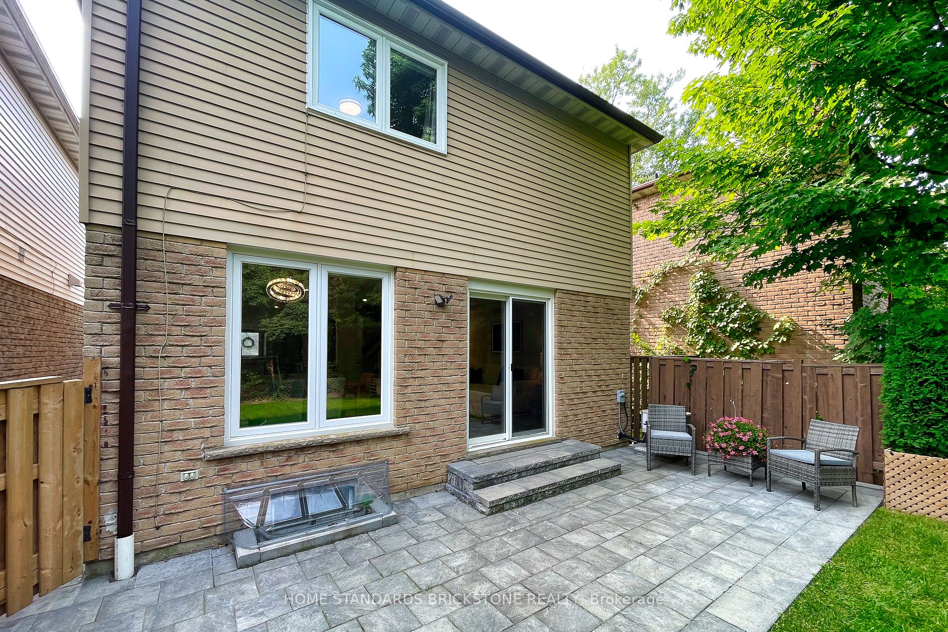 170 Greenbelt Crescent
