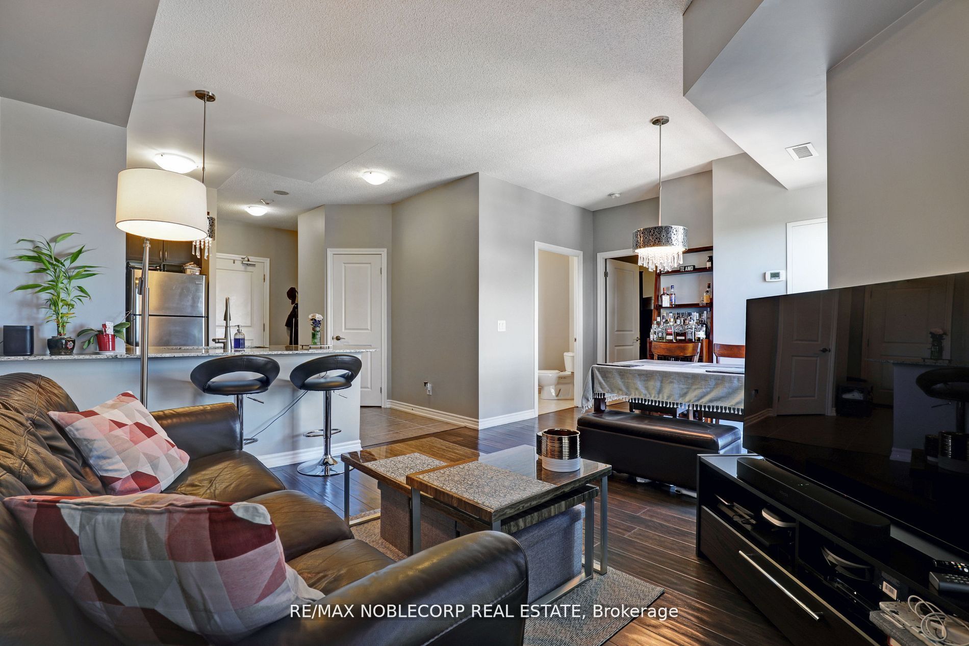 7730 Kipling Ave, #907