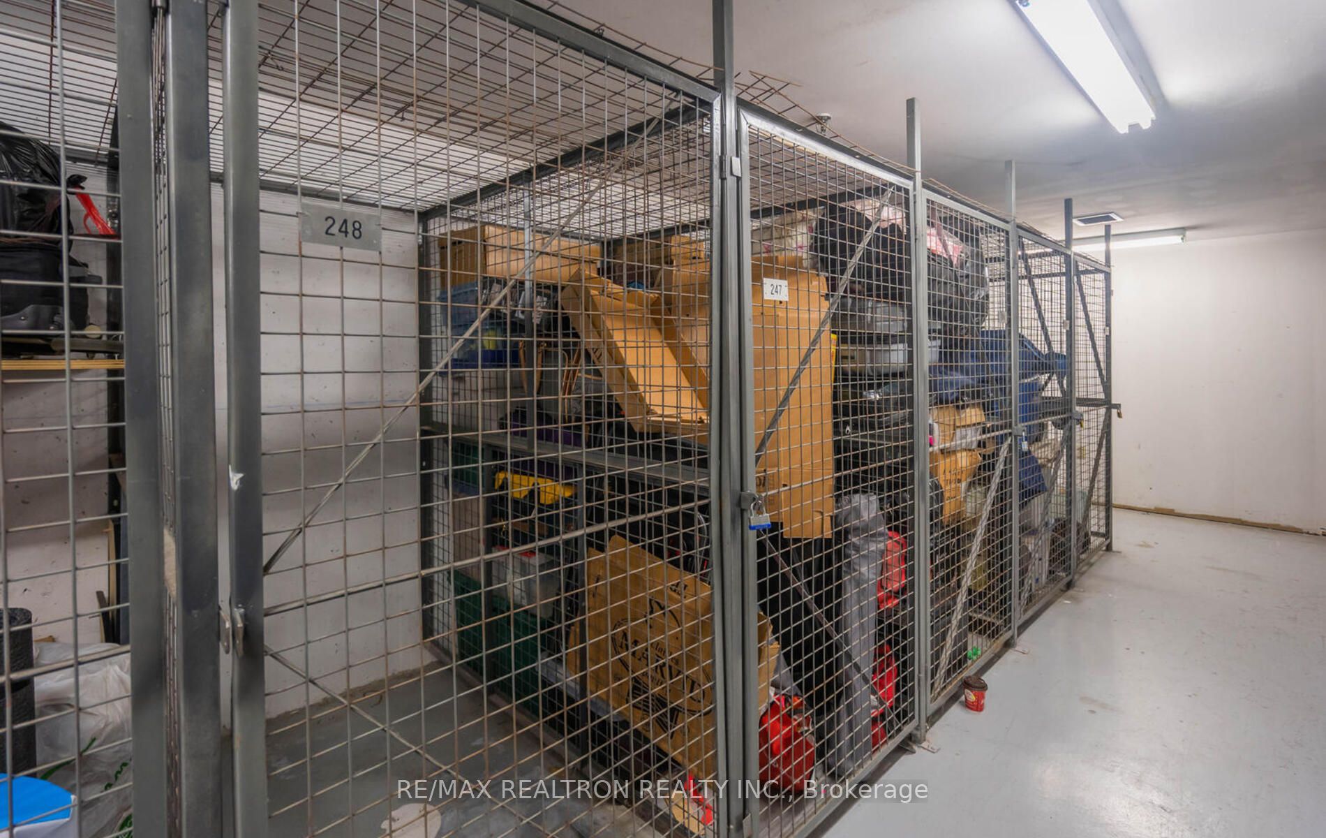 343 Clark Avenue W, #502