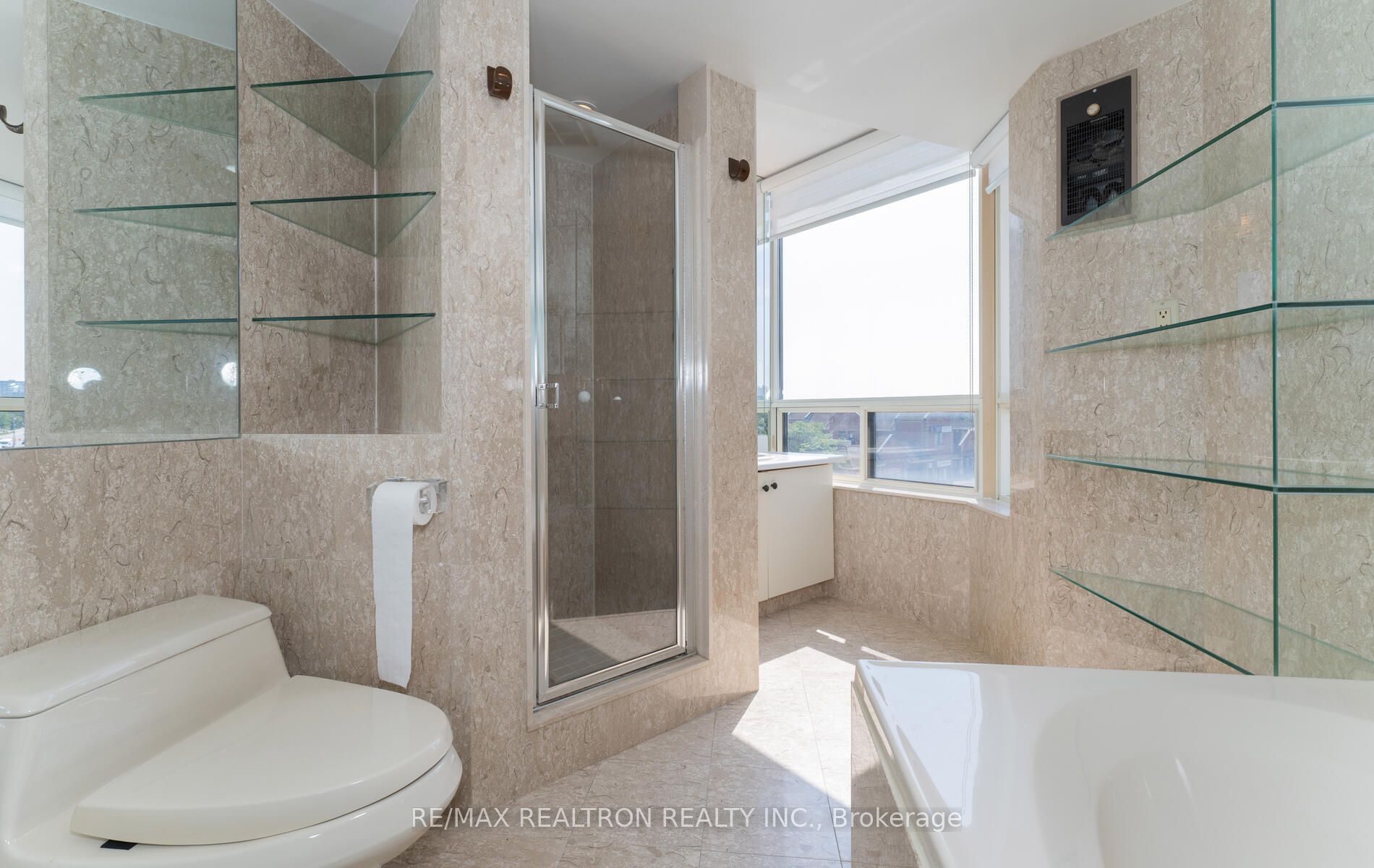 343 Clark Avenue W, #502
