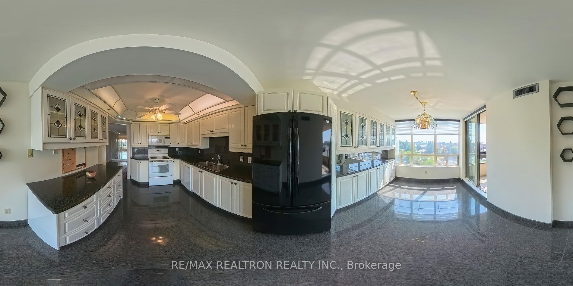 343 Clark Avenue W, #502