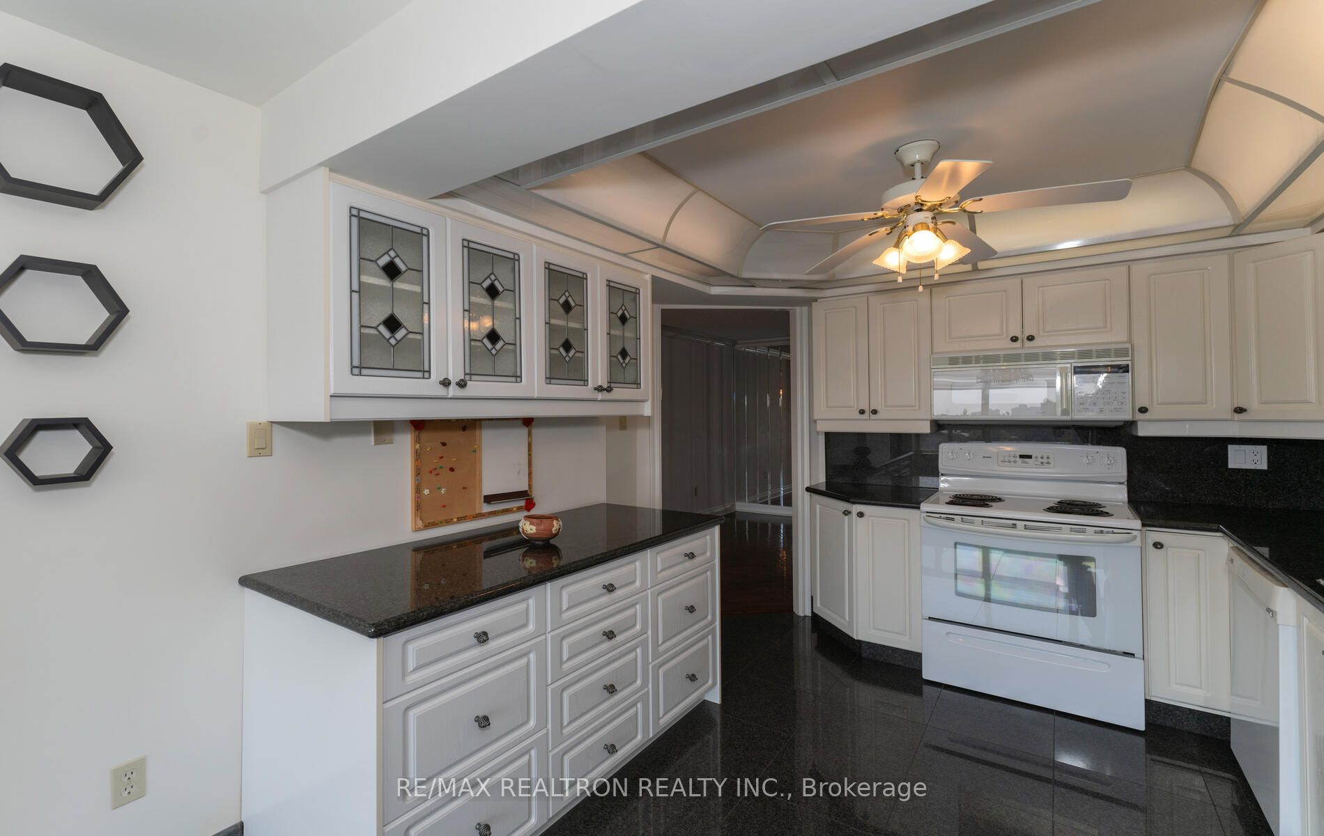 343 Clark Avenue W, #502