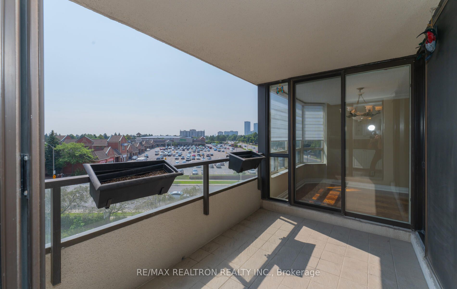 343 Clark Avenue W, #502