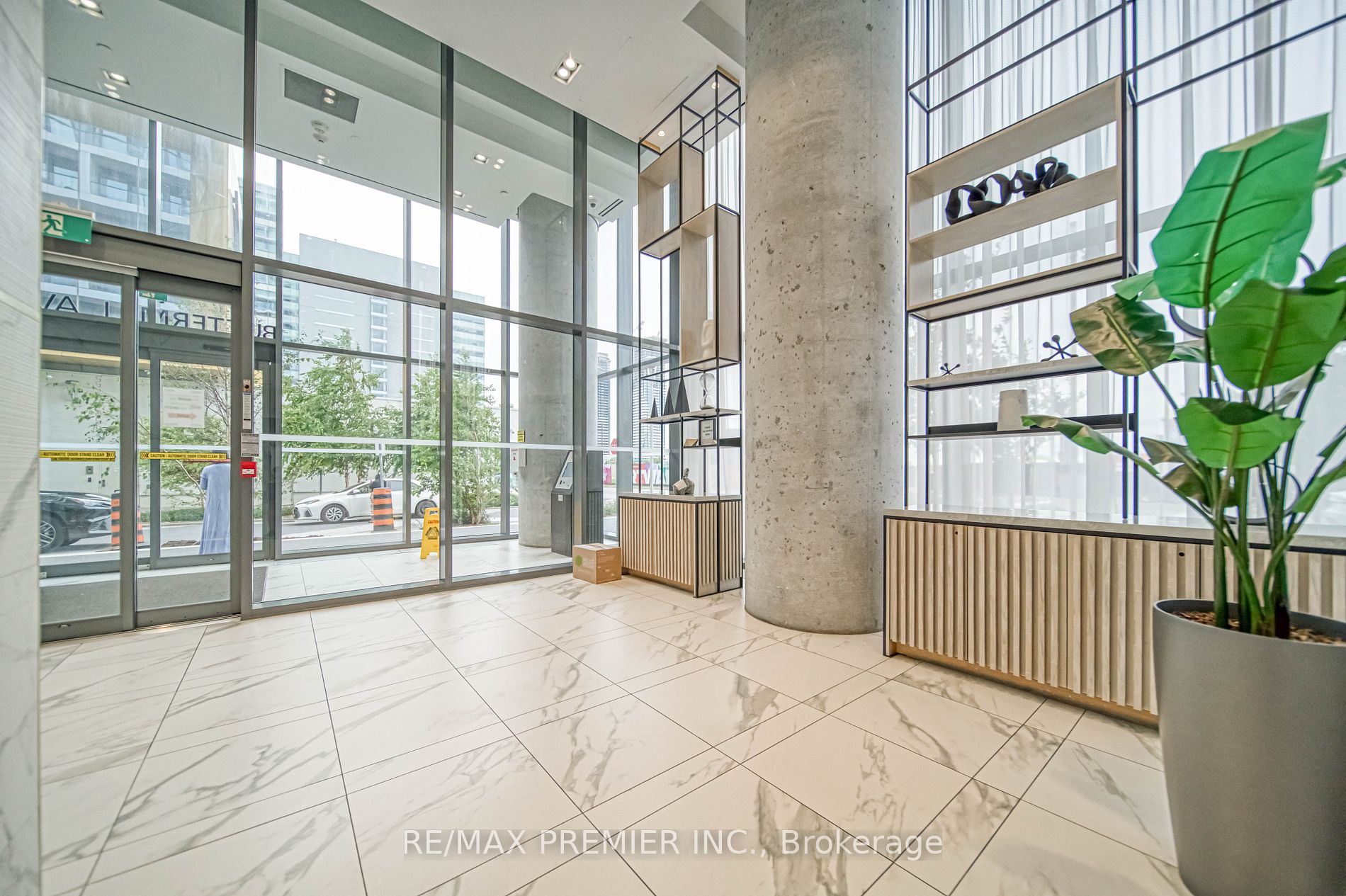 5 Buttermill Ave, #603