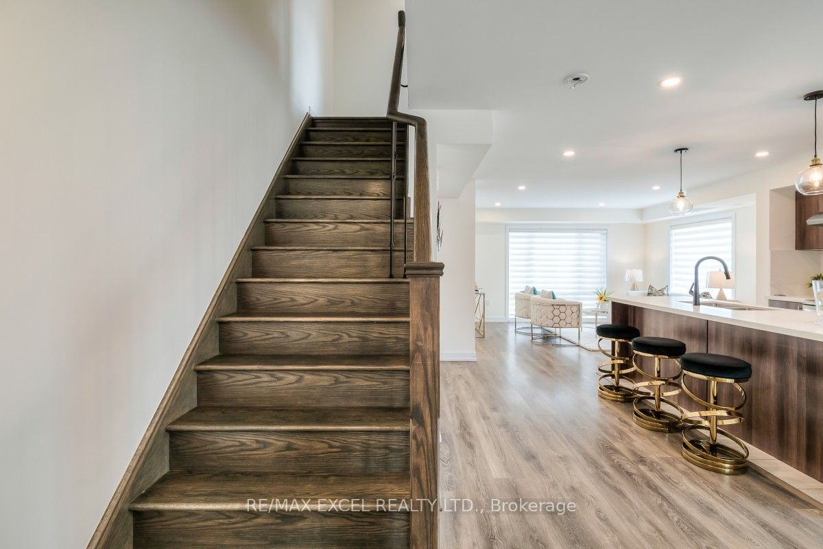 10 Westmeath Lane, #2202