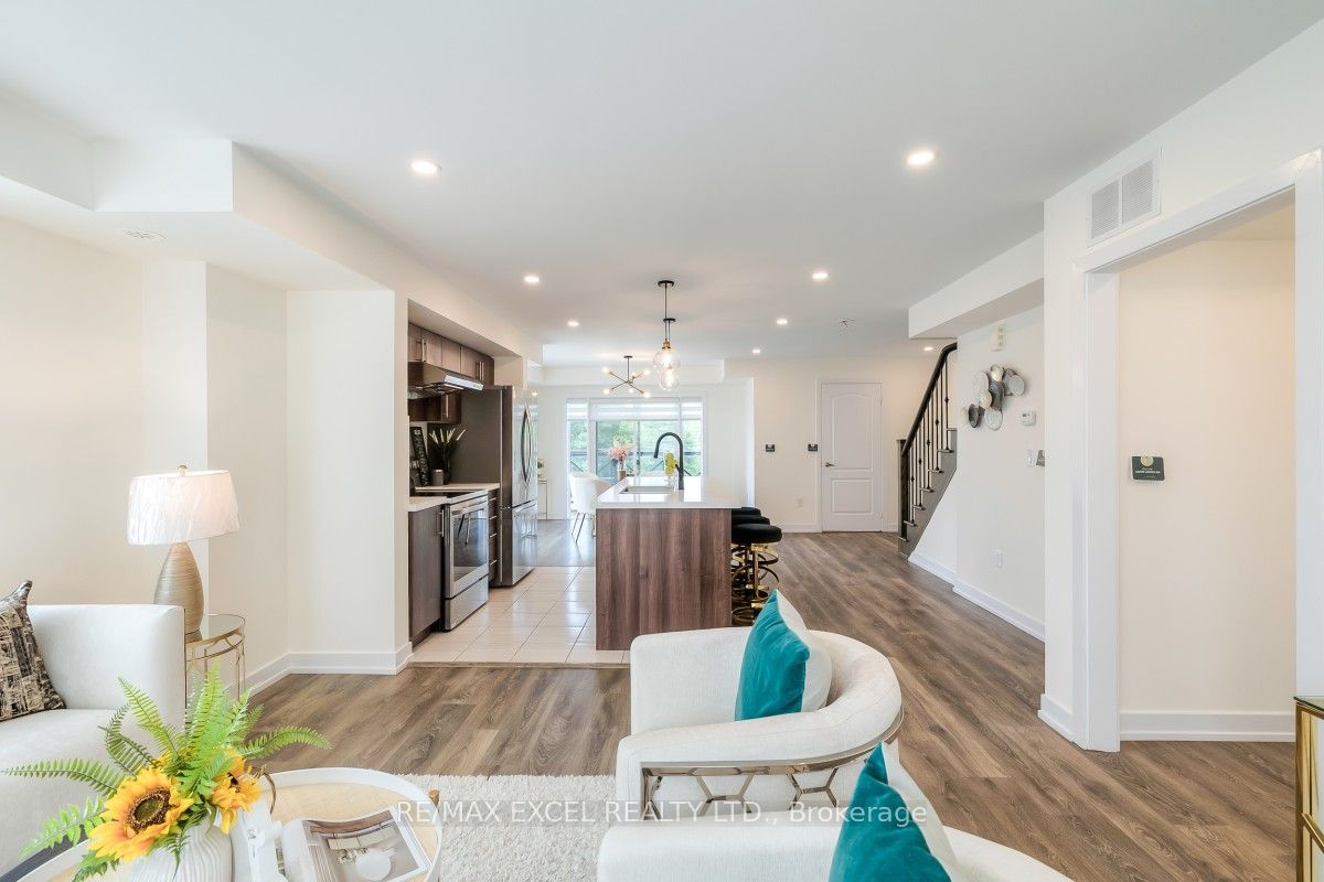 10 Westmeath Lane, #2202