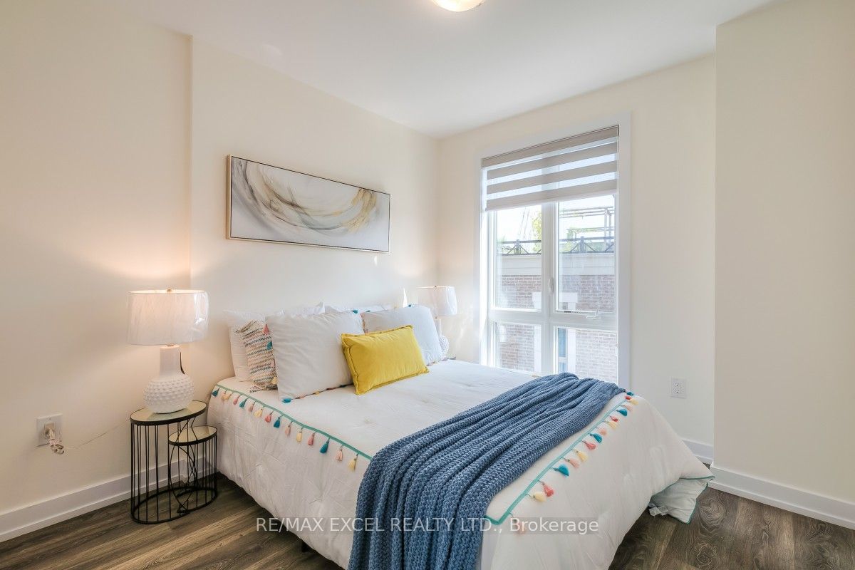 10 Westmeath Lane, #2202
