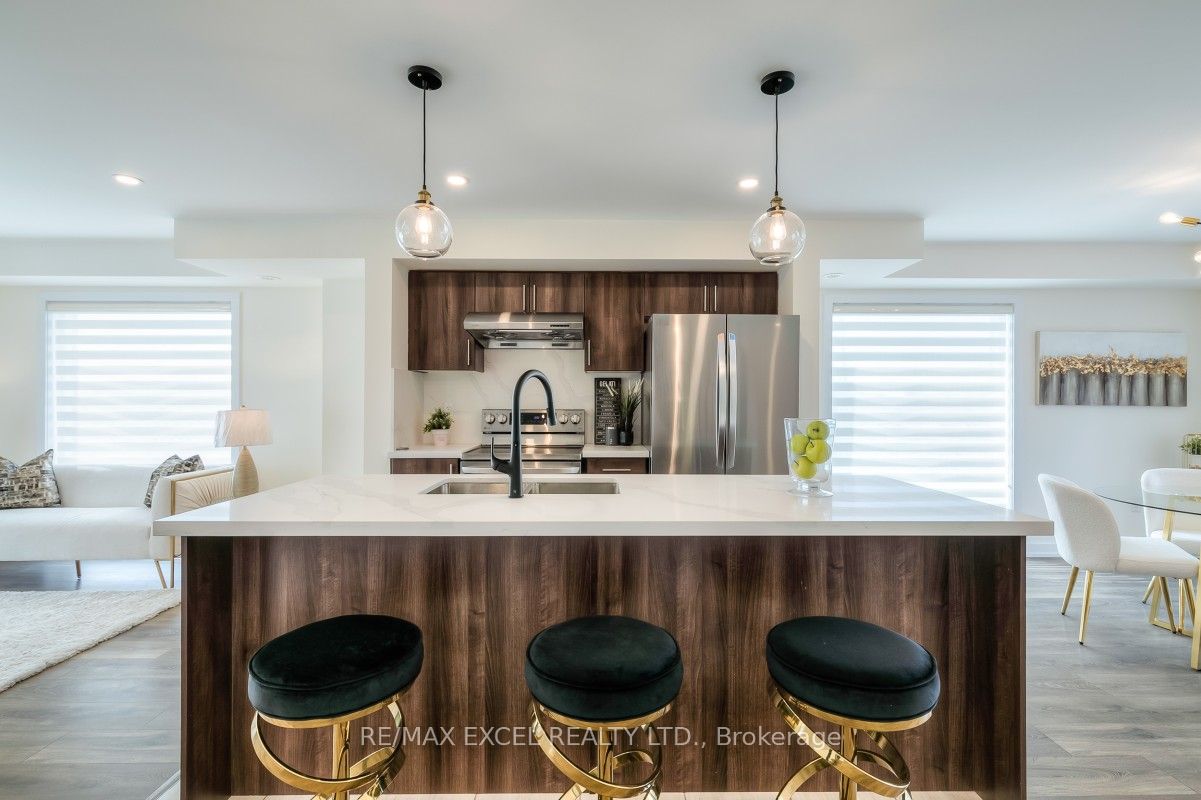 10 Westmeath Lane, #2202