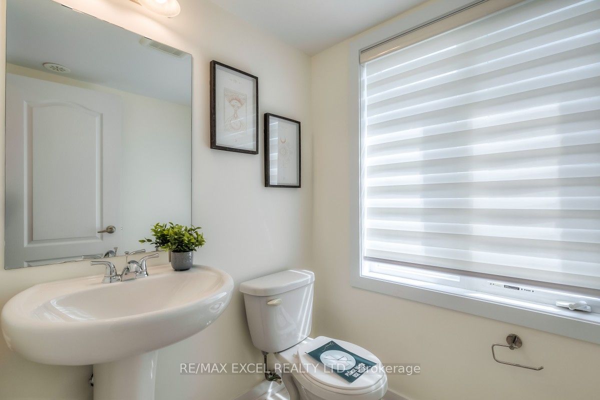 10 Westmeath Lane, #2202
