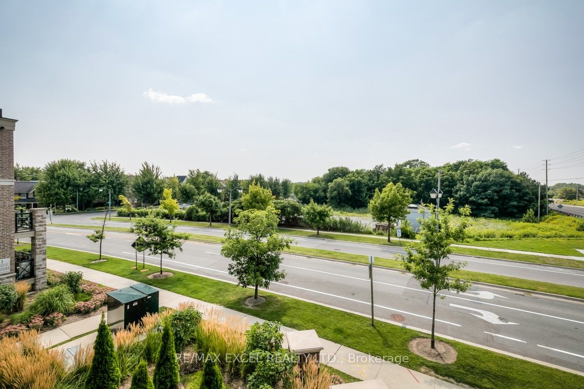 10 Westmeath Lane, #2202
