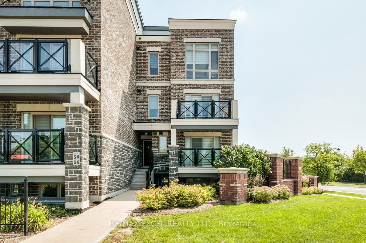 10 Westmeath Lane, #2202