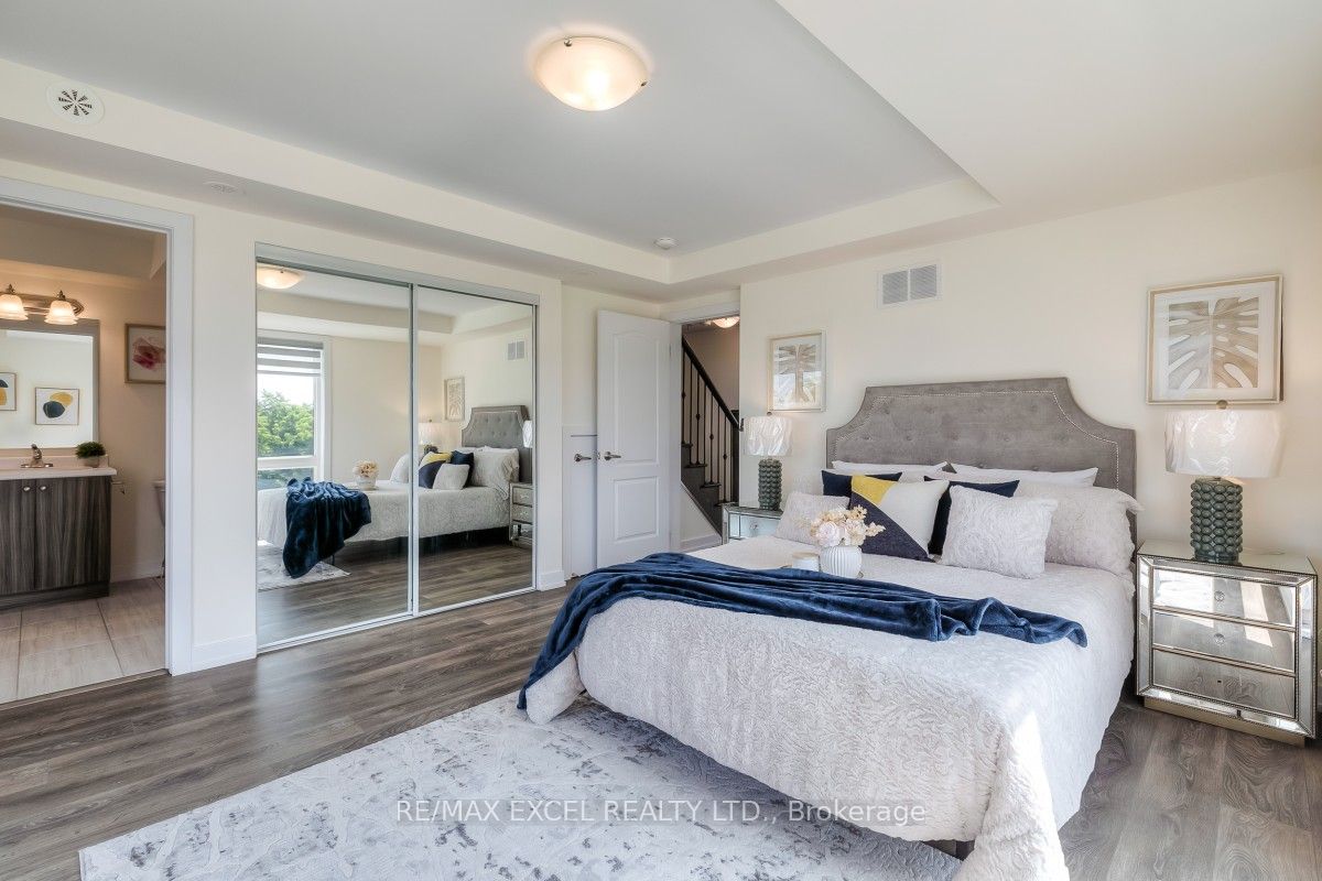 10 Westmeath Lane, #2202