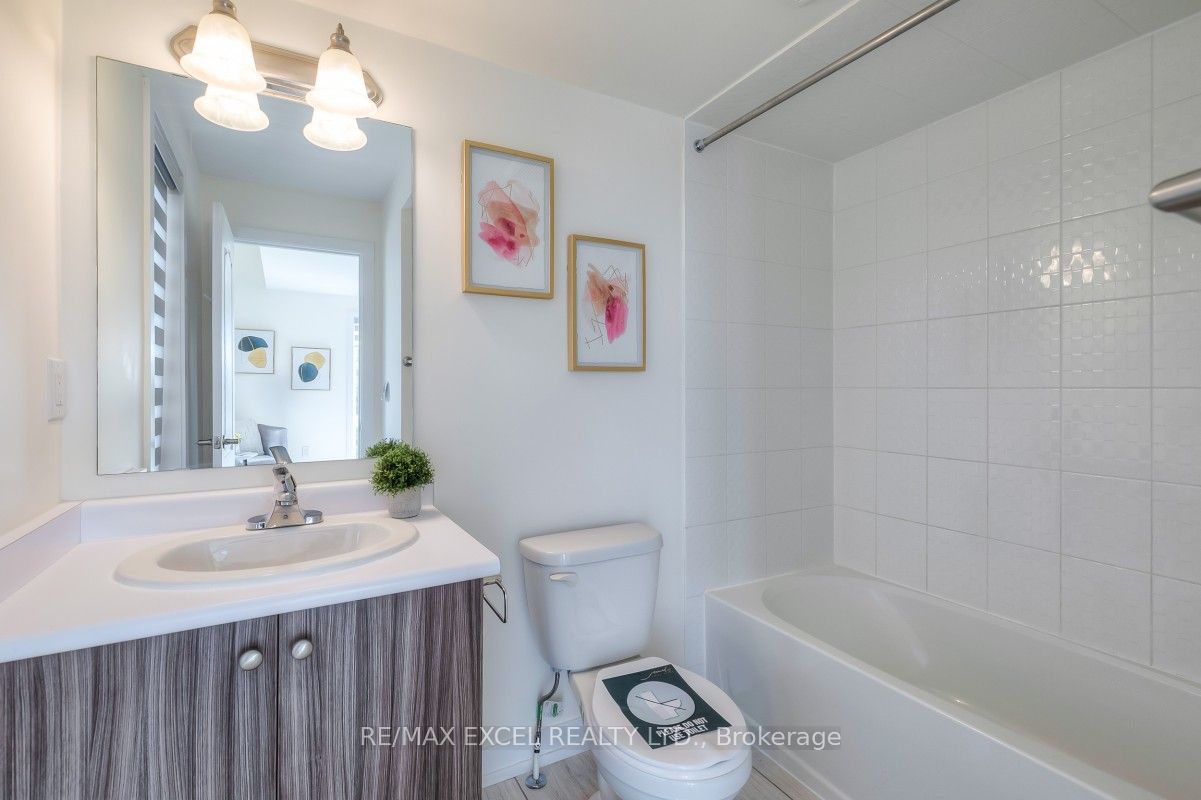 10 Westmeath Lane, #2202