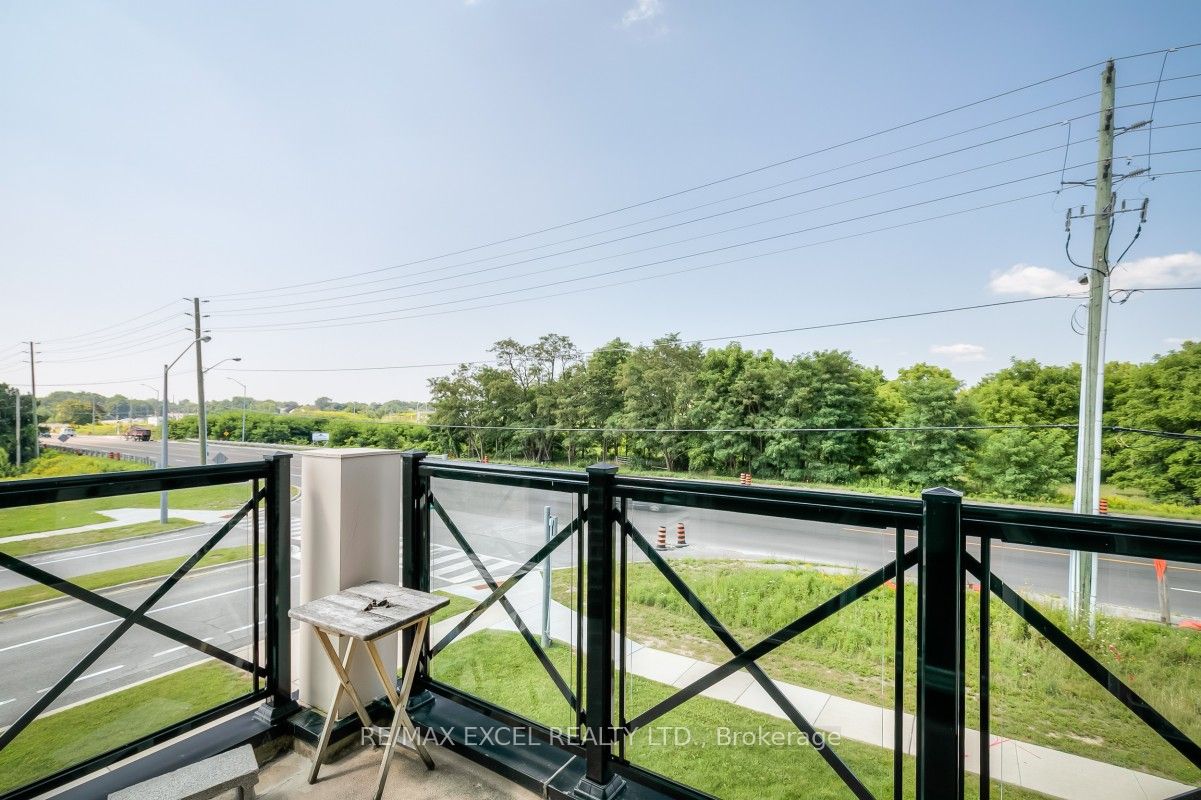 10 Westmeath Lane, #2202