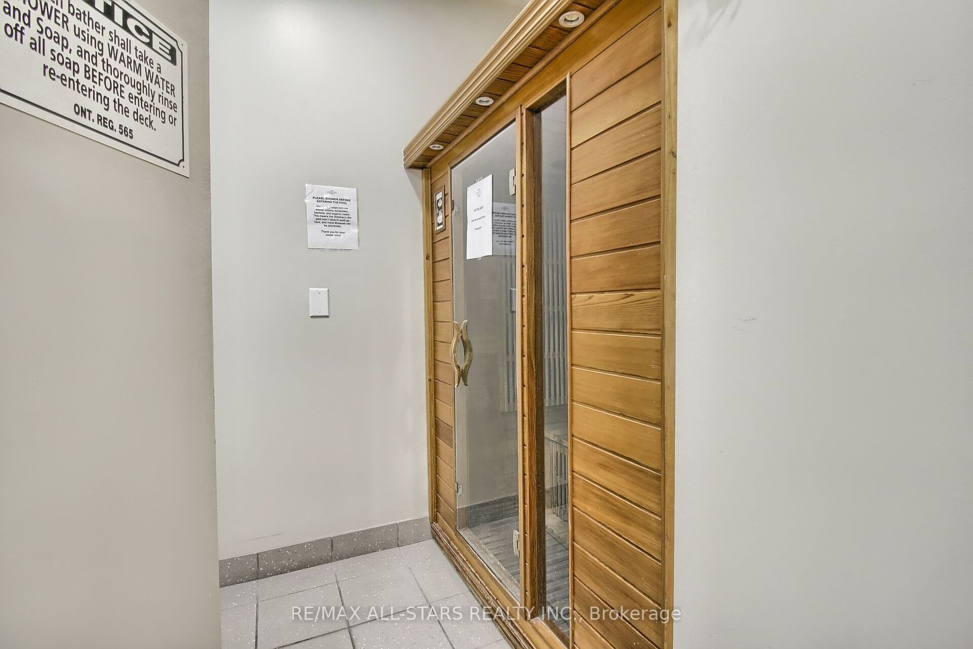 80 Burns Blvd, #208