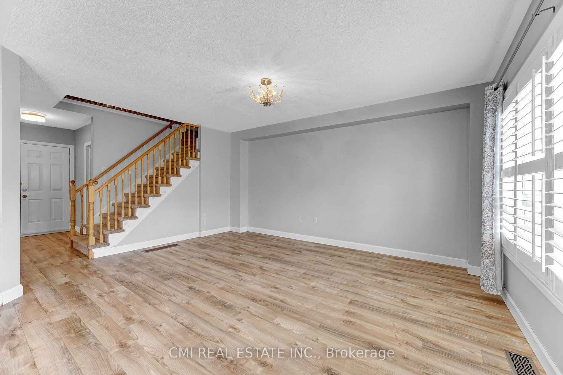 21 Truax Cres