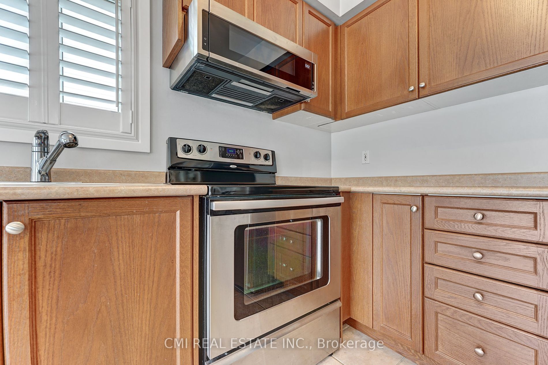 21 Truax Cres