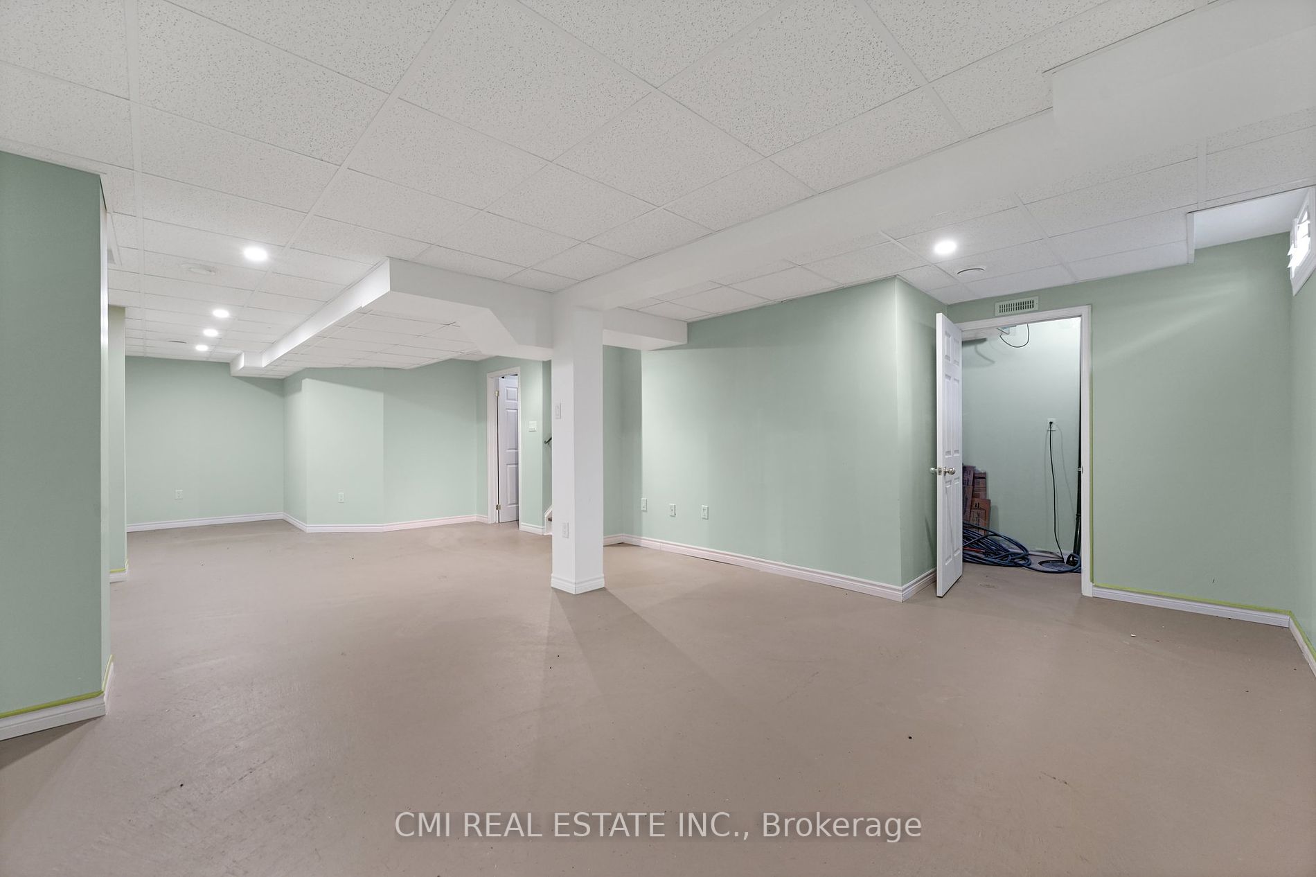 21 Truax Cres