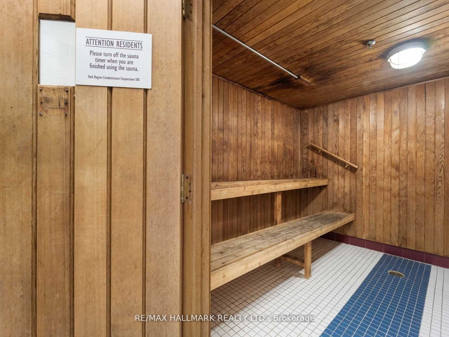 7420 Bathurst St, #706