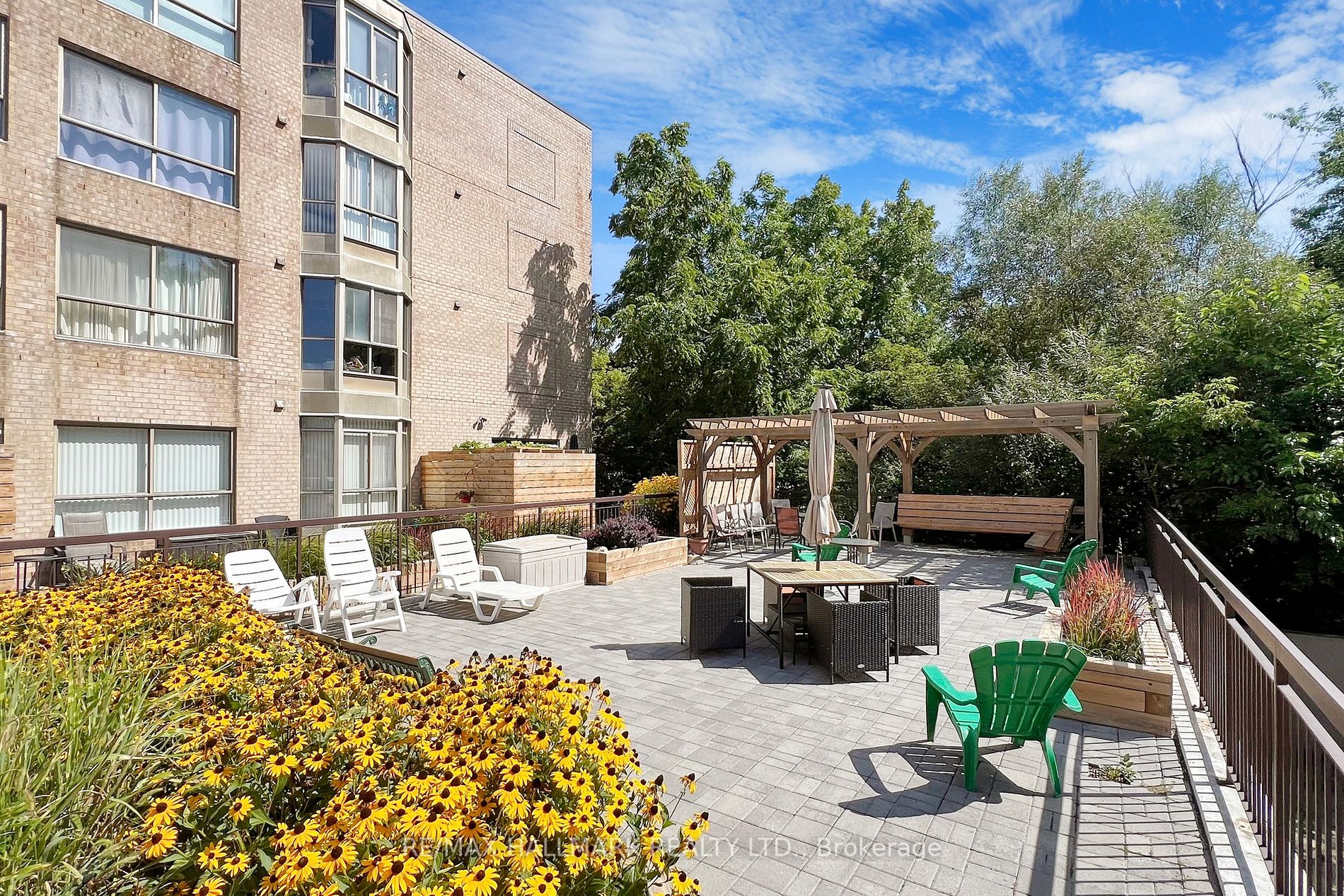 249 Major Mackenzie Drive E #104