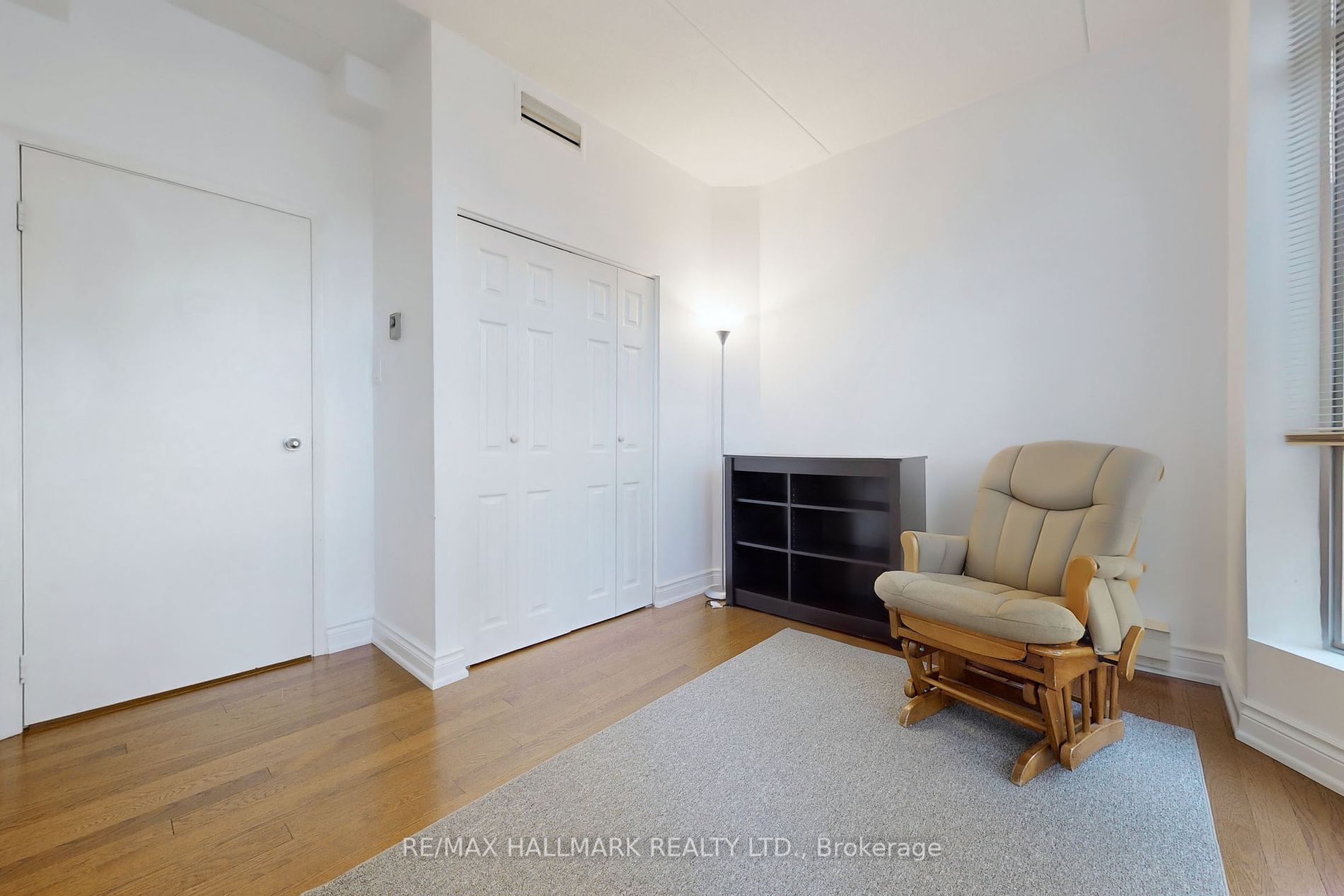 249 Major Mackenzie Drive E #104