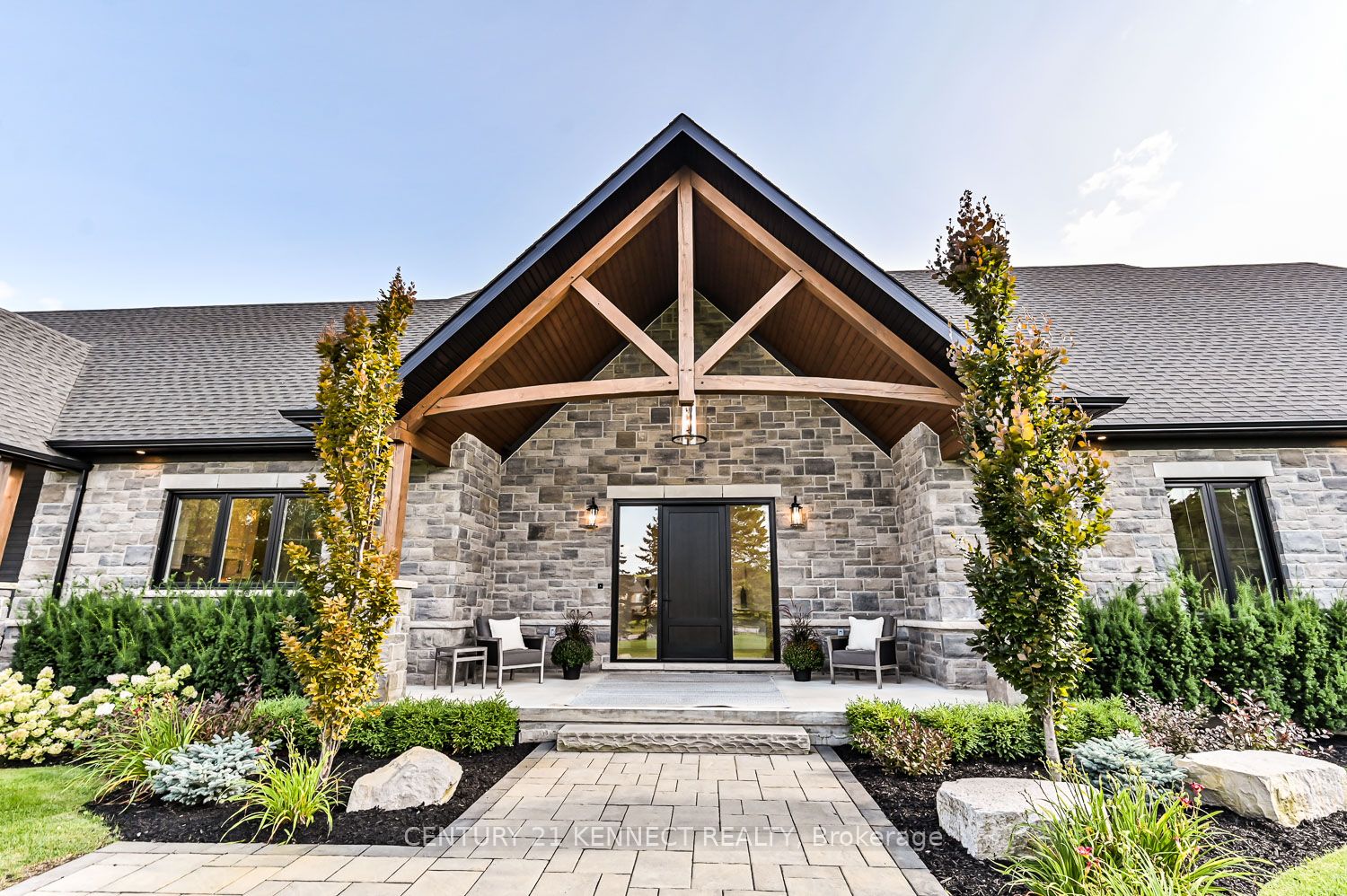 6453 Aurora Rd