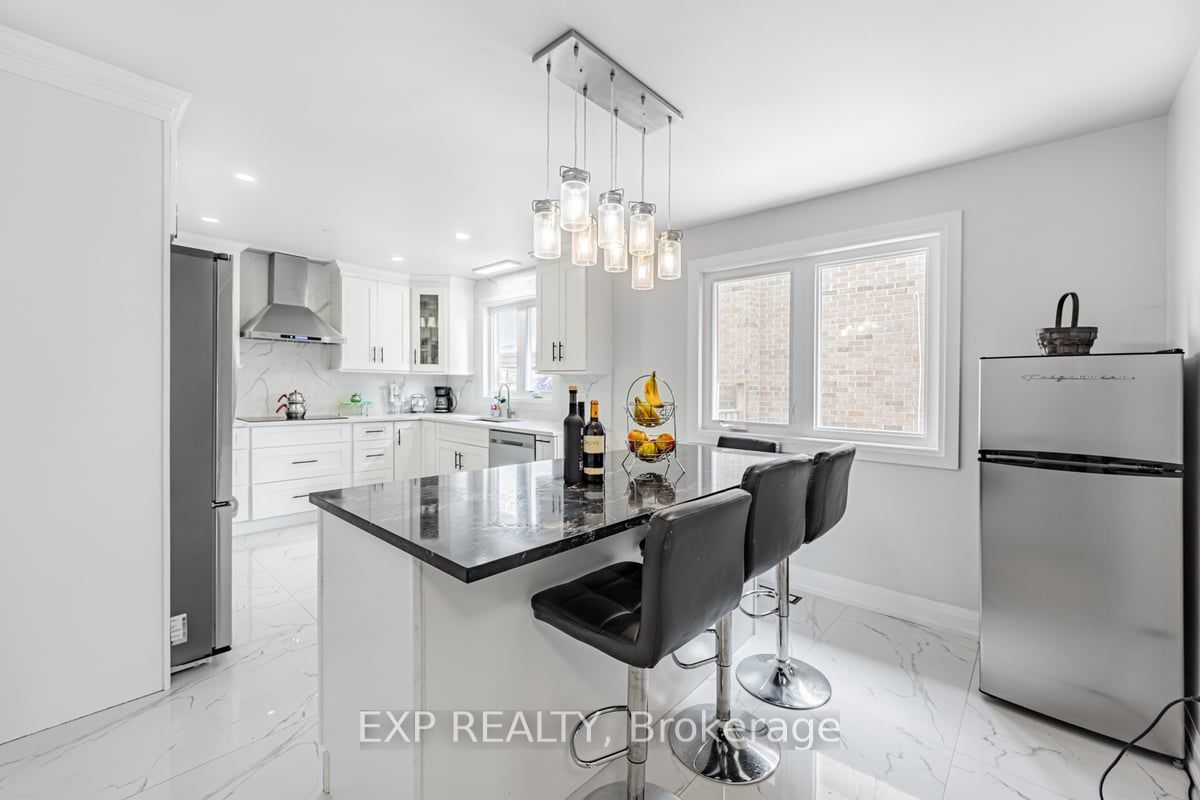 123 Carmen Cres