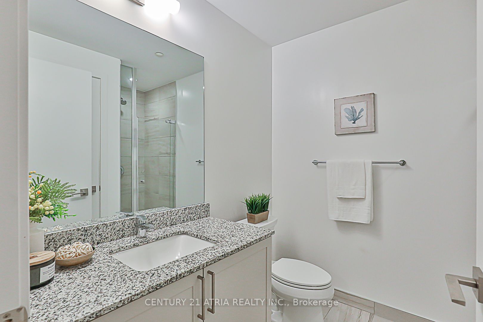 278 Buchanan Dr, #525E