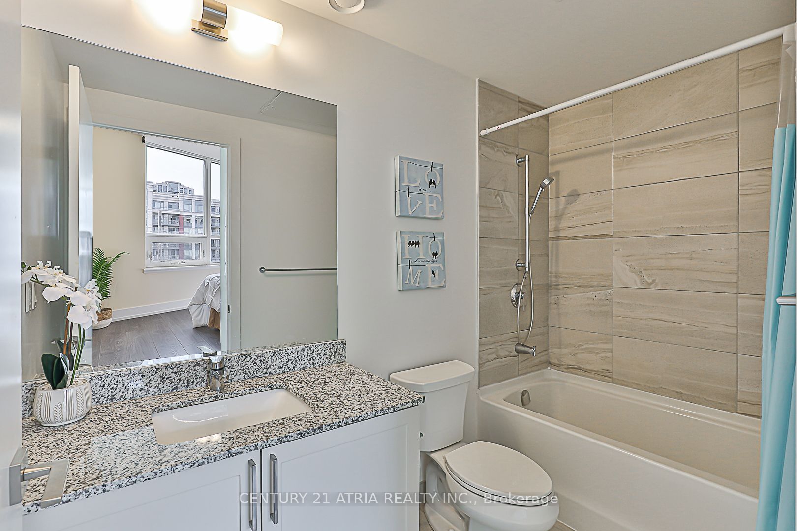 278 Buchanan Dr, #525E