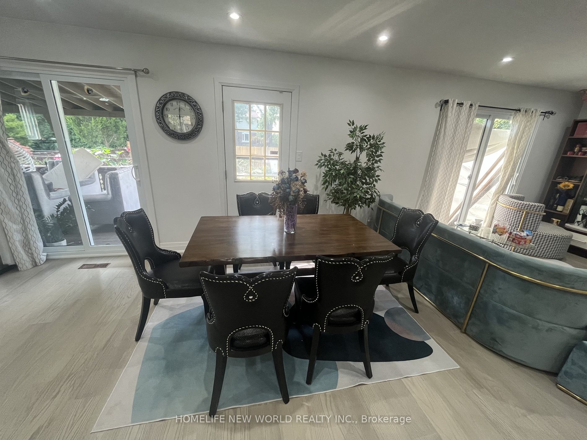12 Summerfeldt Crescent