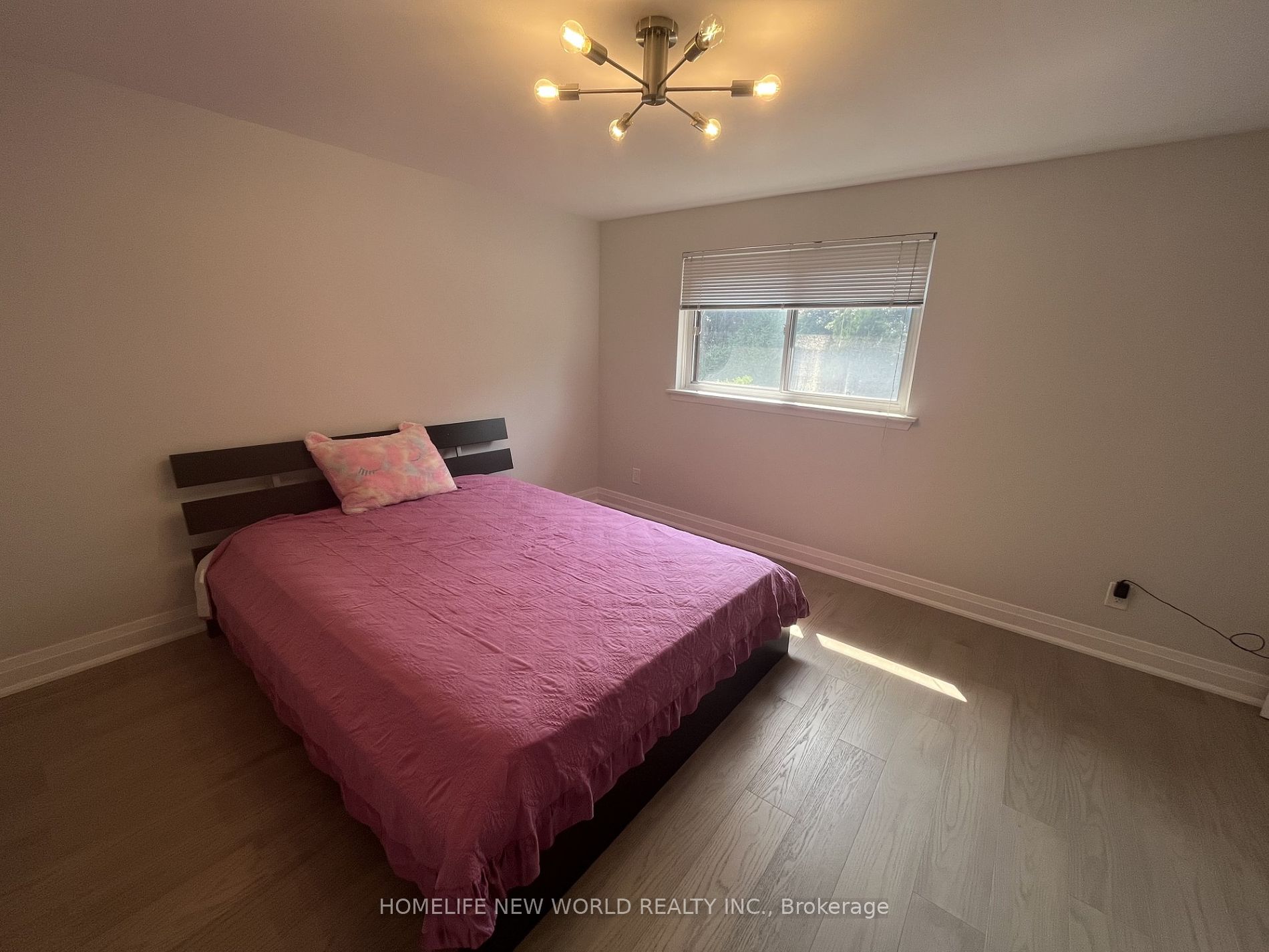 12 Summerfeldt Crescent