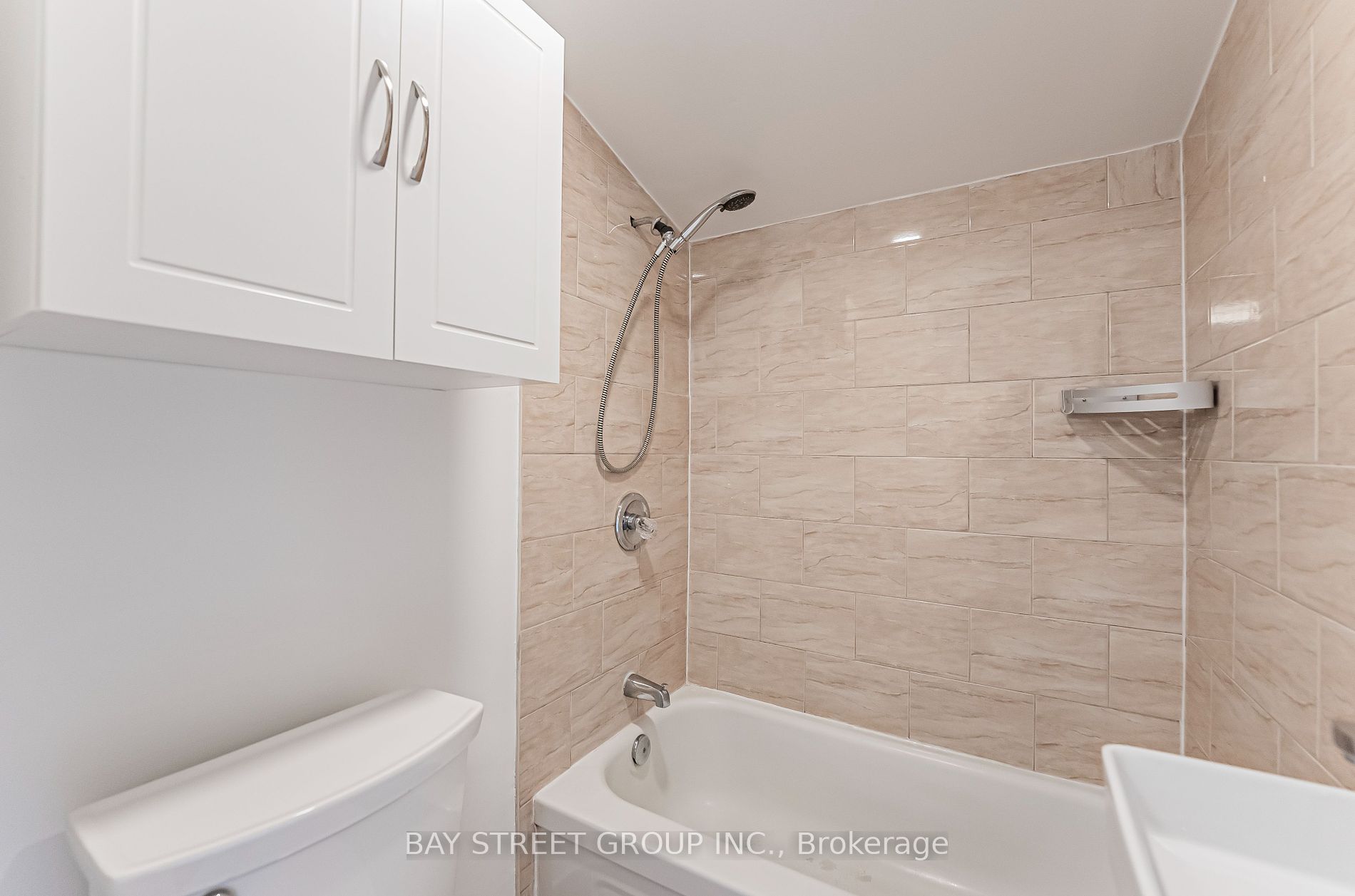 52 Glen Cameron Rd