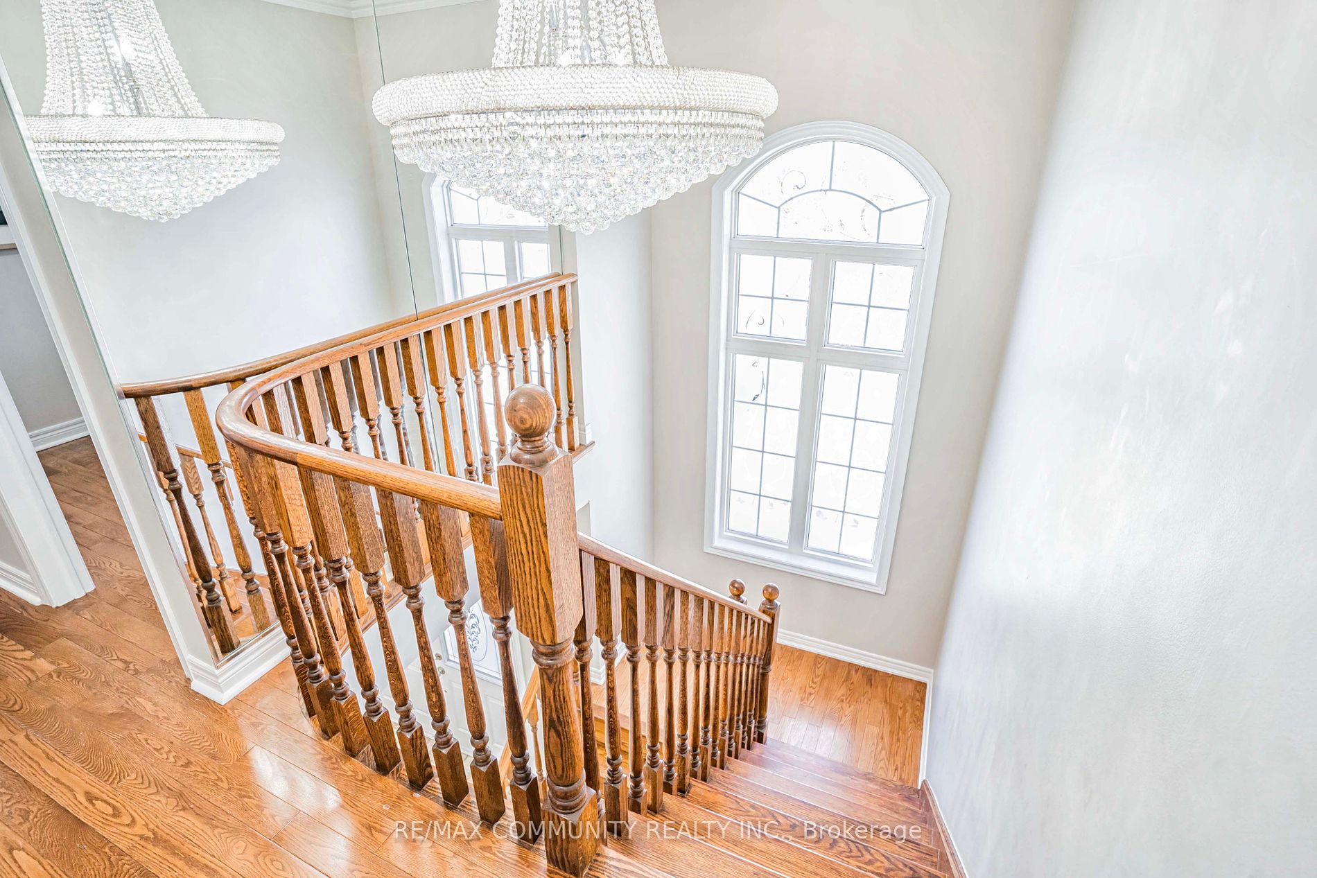 42 Reginald Lamb Cres