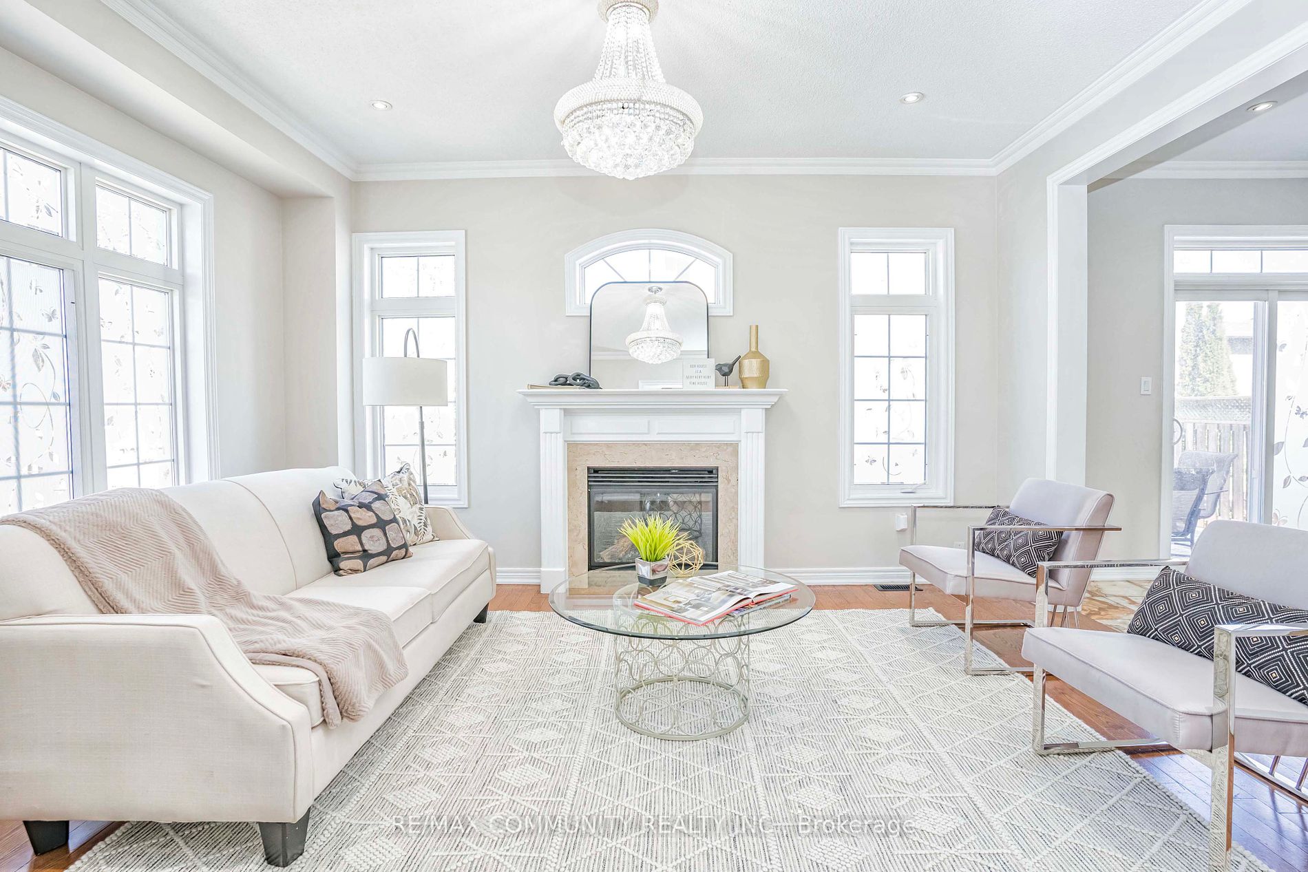 42 Reginald Lamb Cres