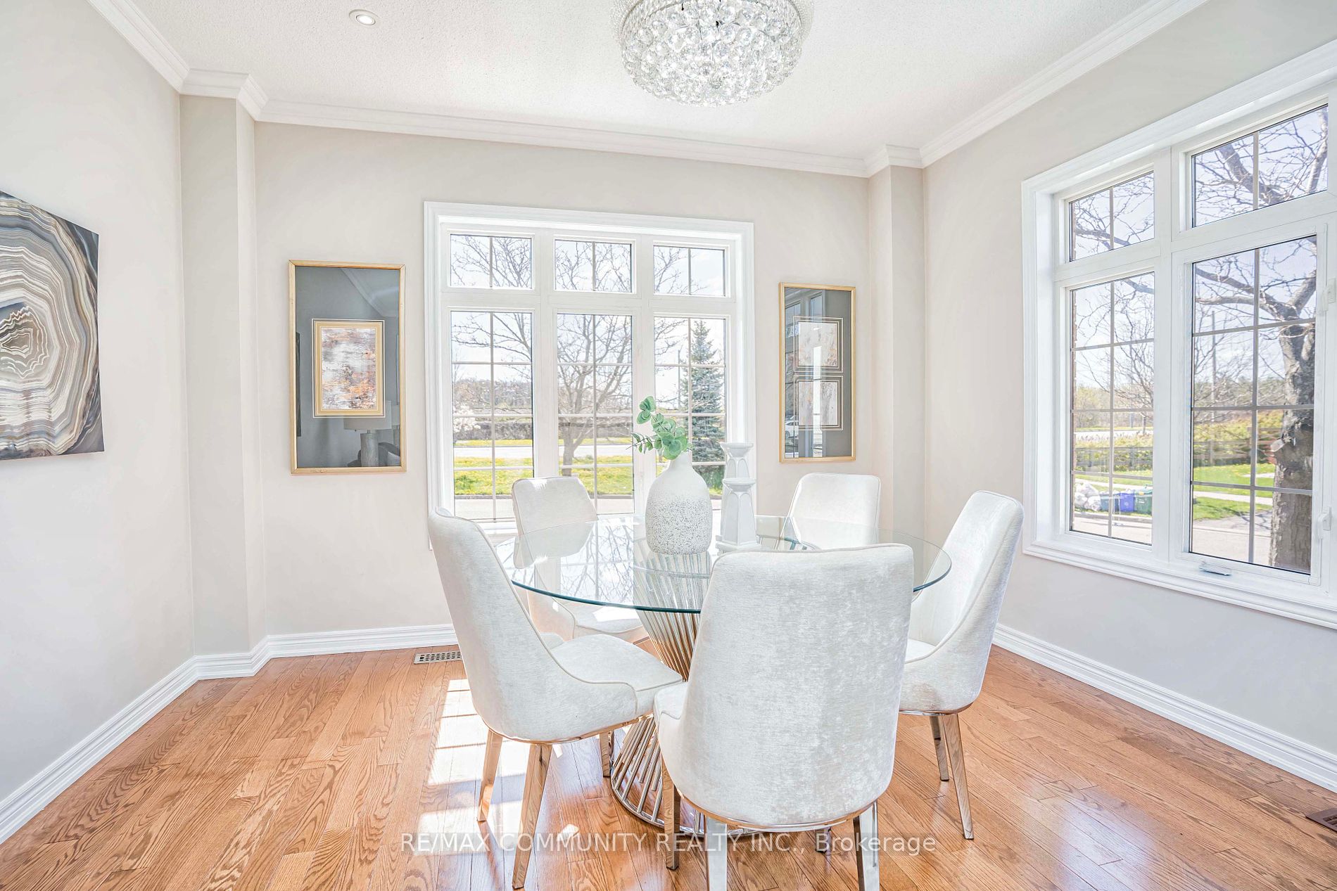42 Reginald Lamb Cres