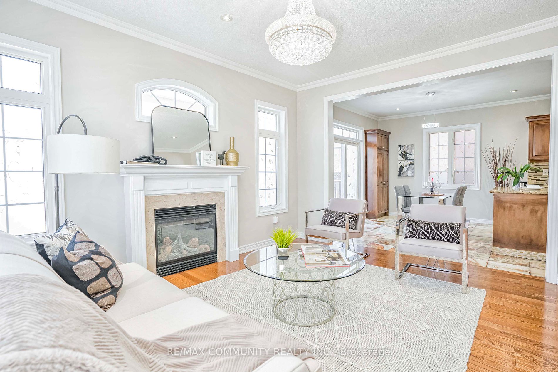 42 Reginald Lamb Cres