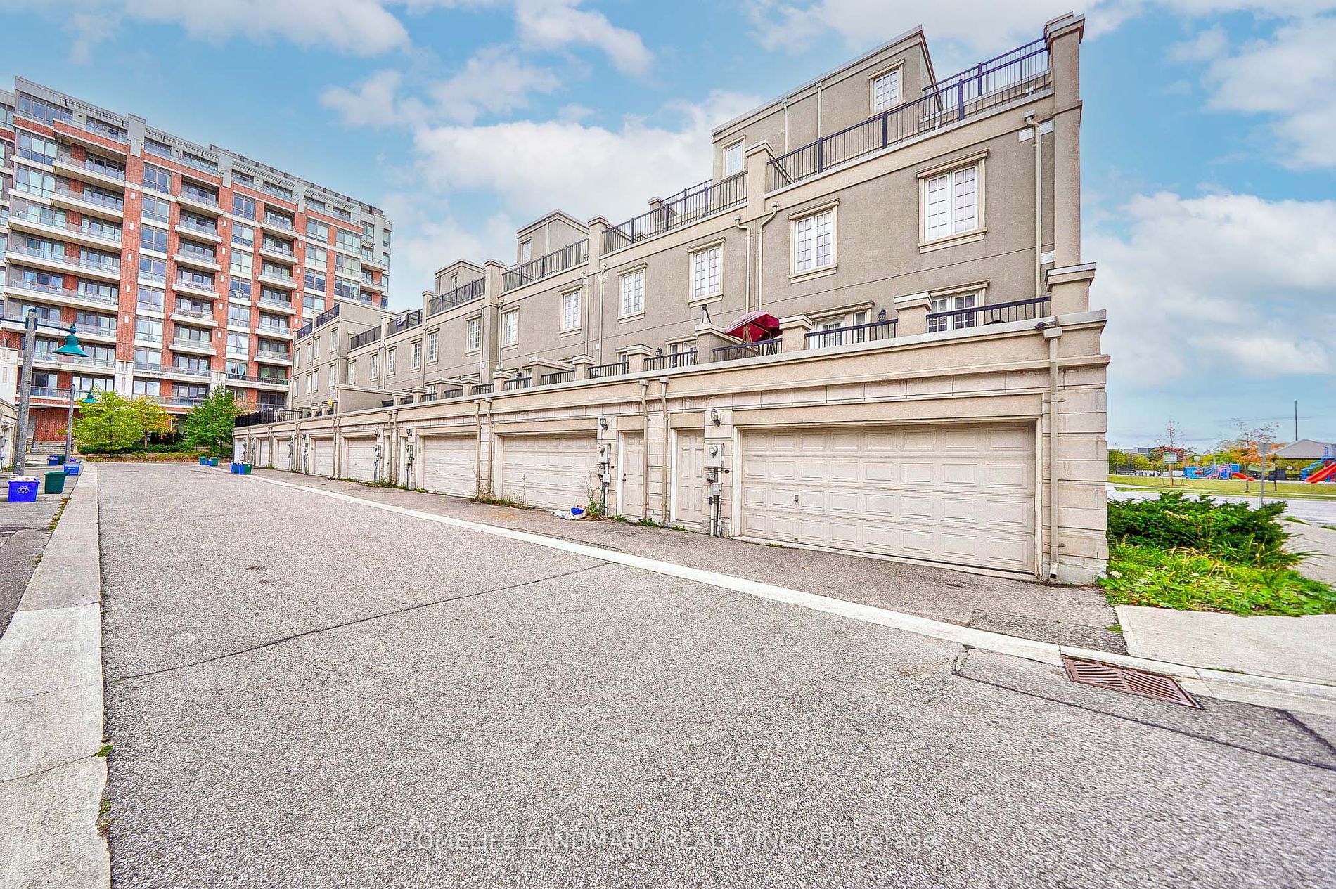 23 Rouge Valley Dr W