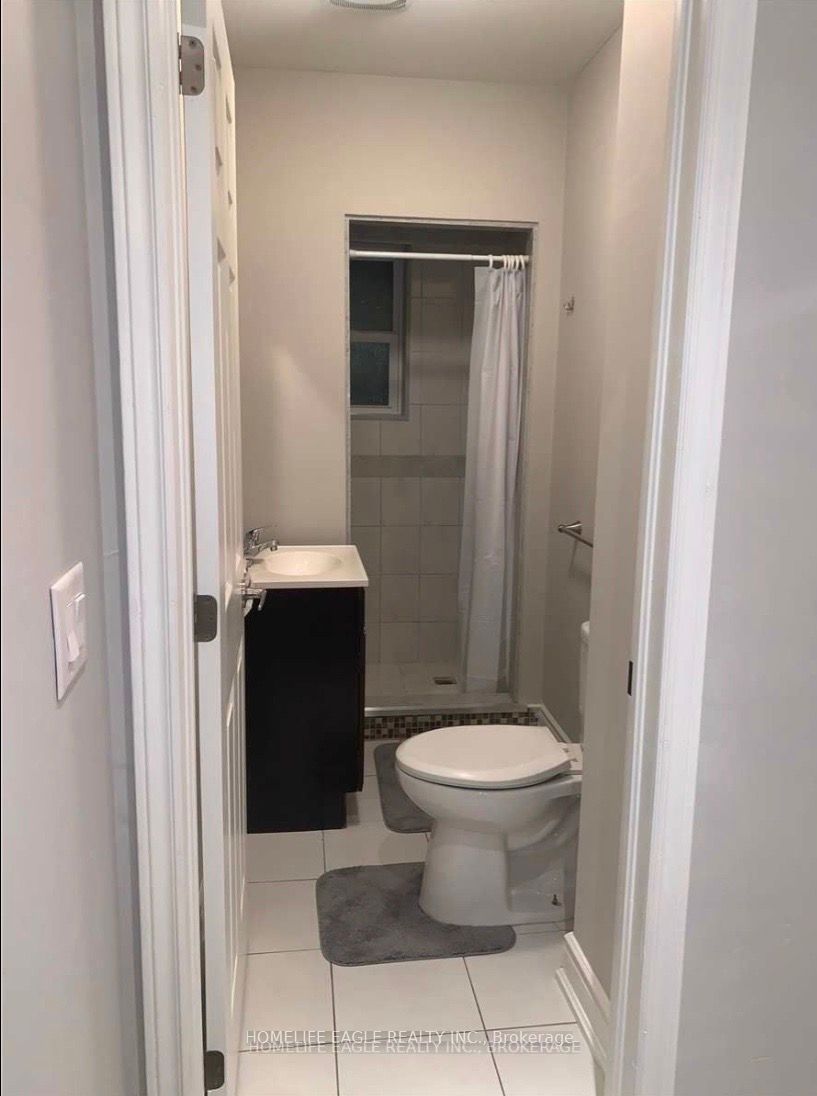 87 Simcoe Rd