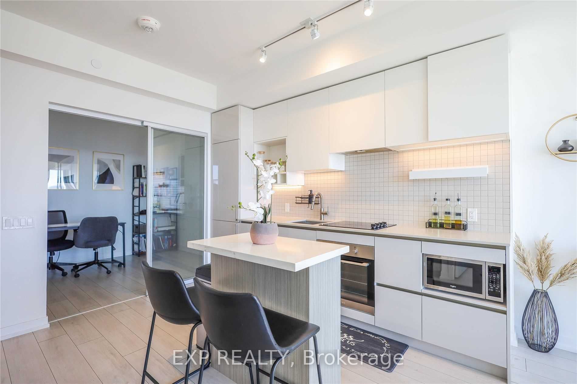 5 Buttermill Ave, #5208