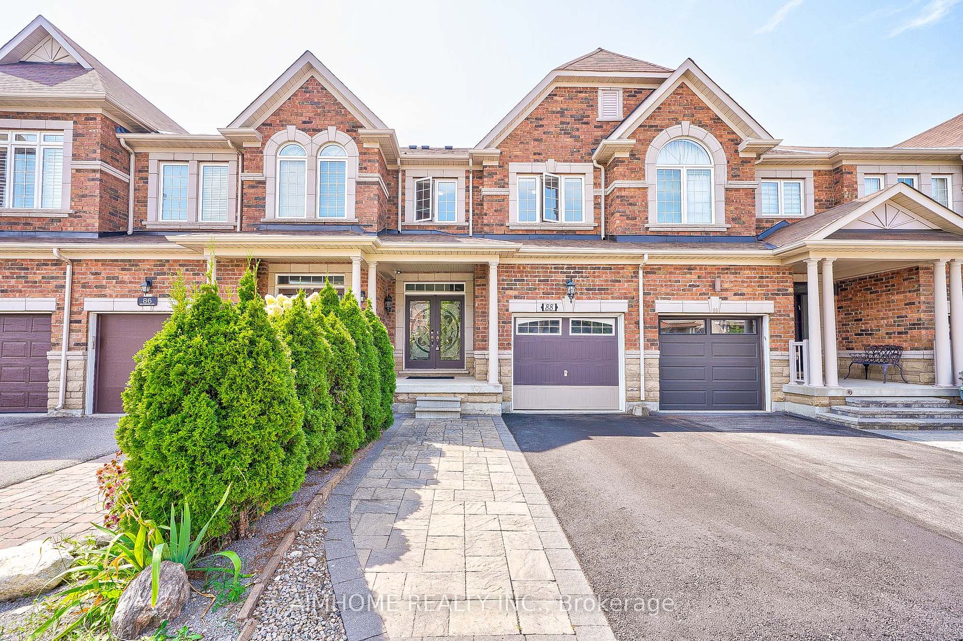 88 Southdown Ave