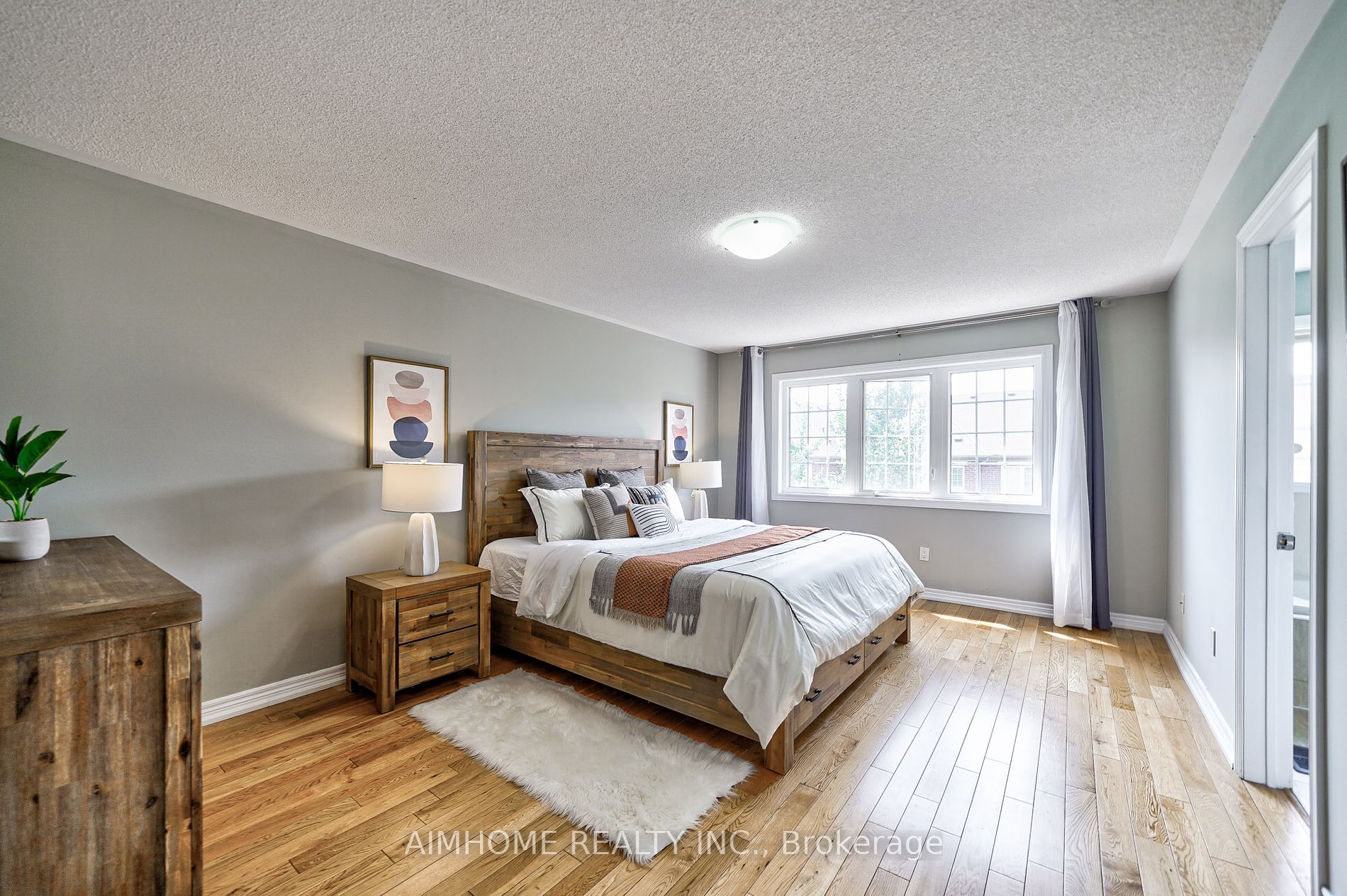 88 Southdown Ave