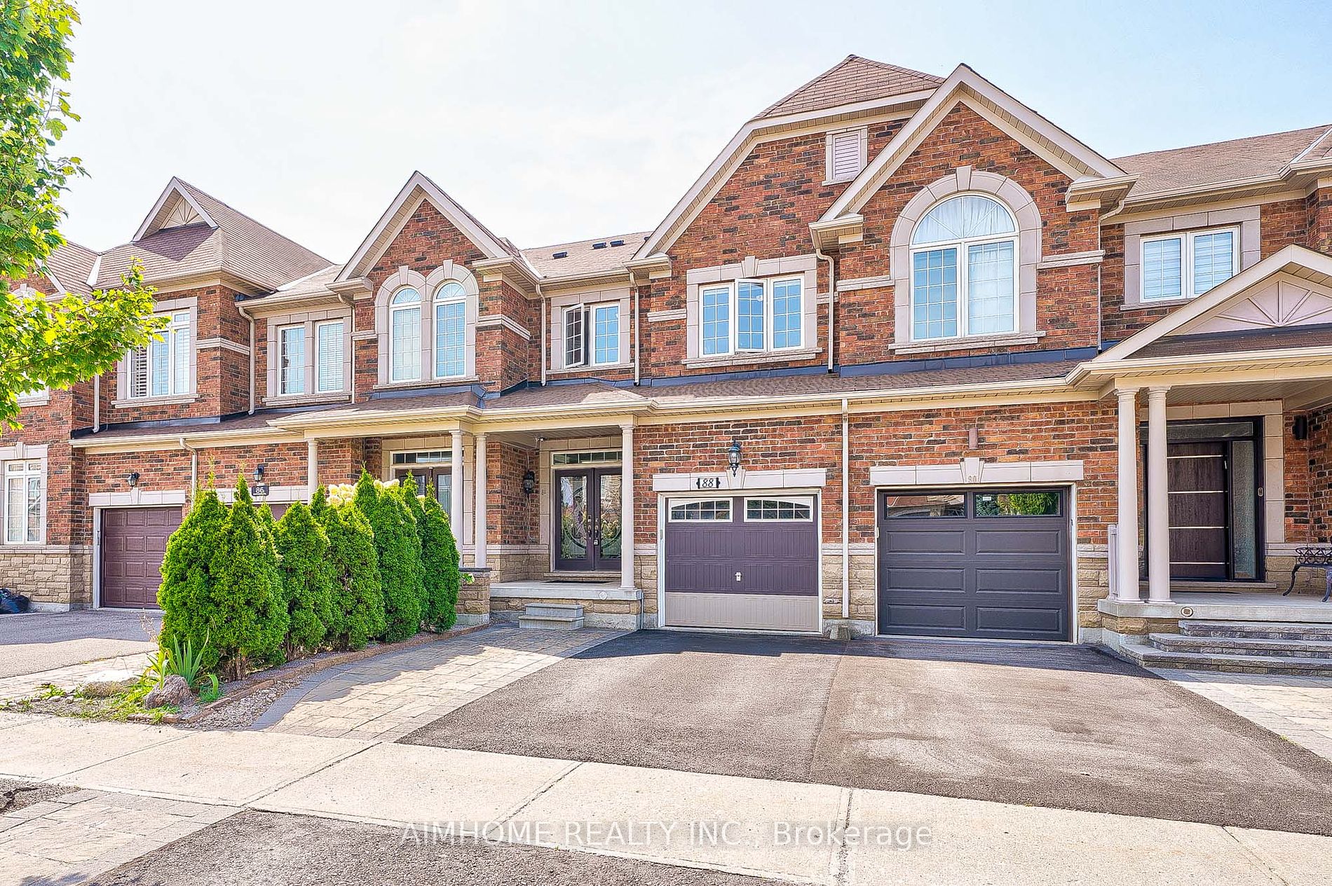 88 Southdown Ave