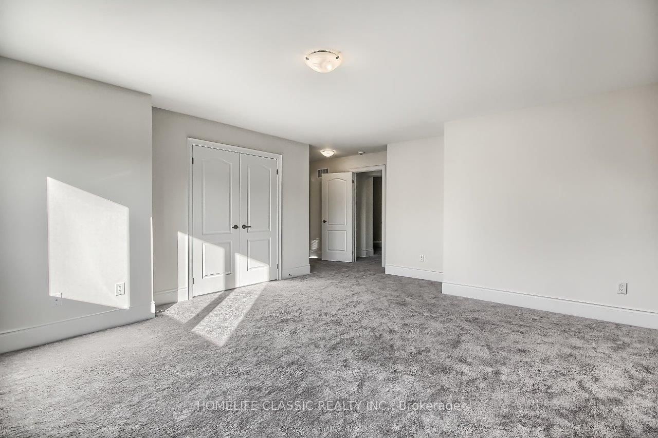 31 Robert Baldwin Blvd